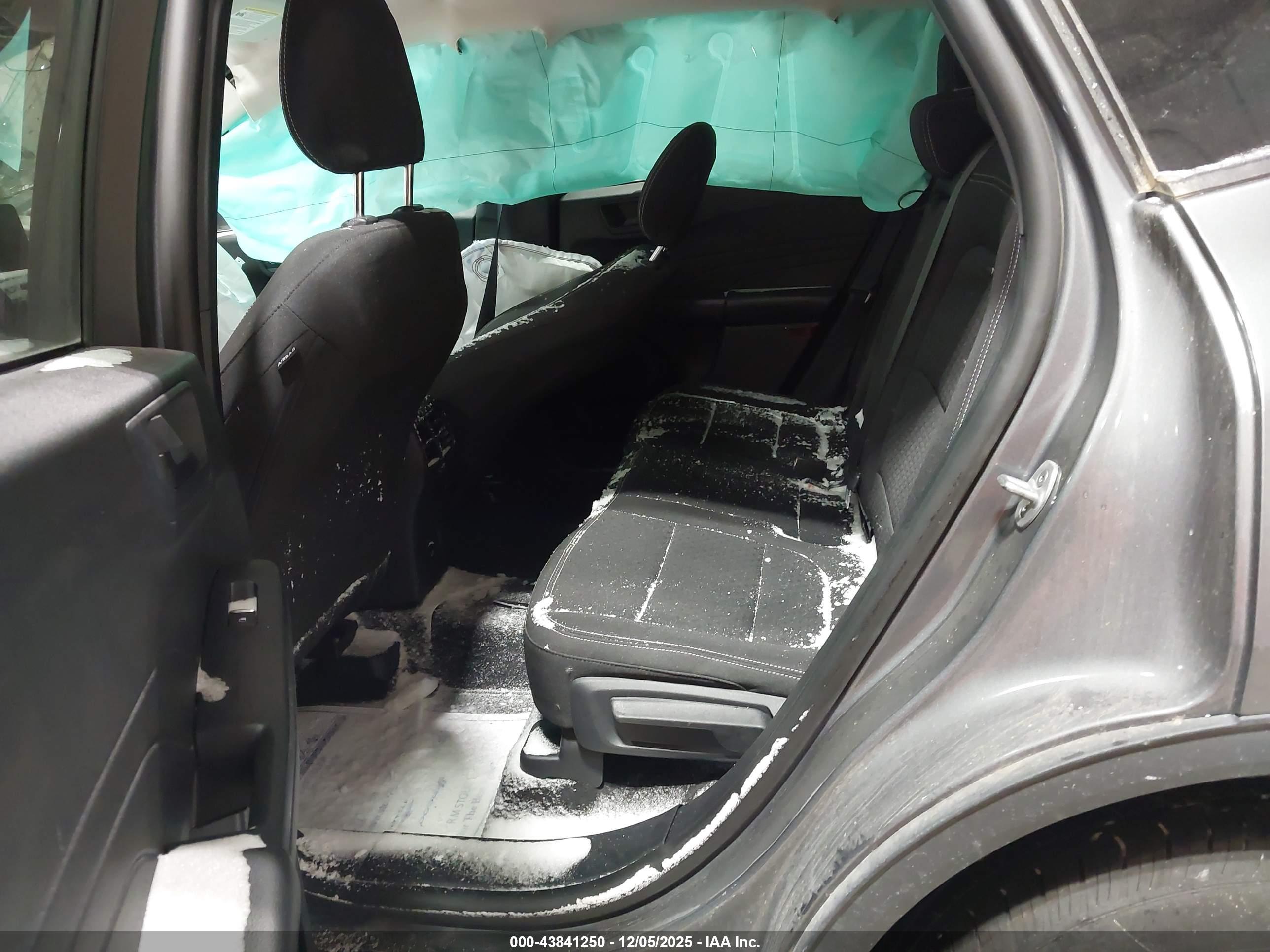 FORD ESCAPE image 8