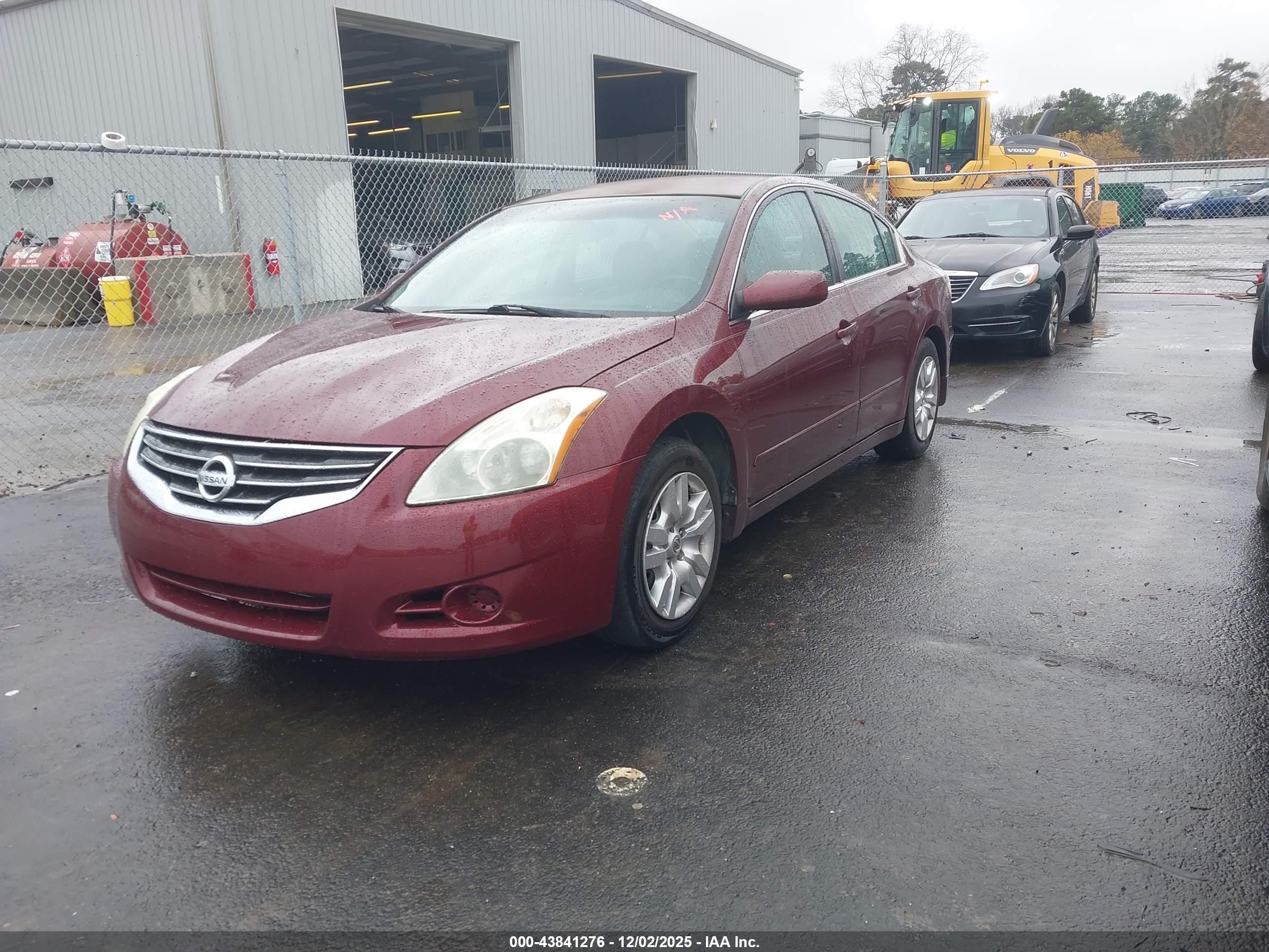 NISSAN ALTIMA image 2