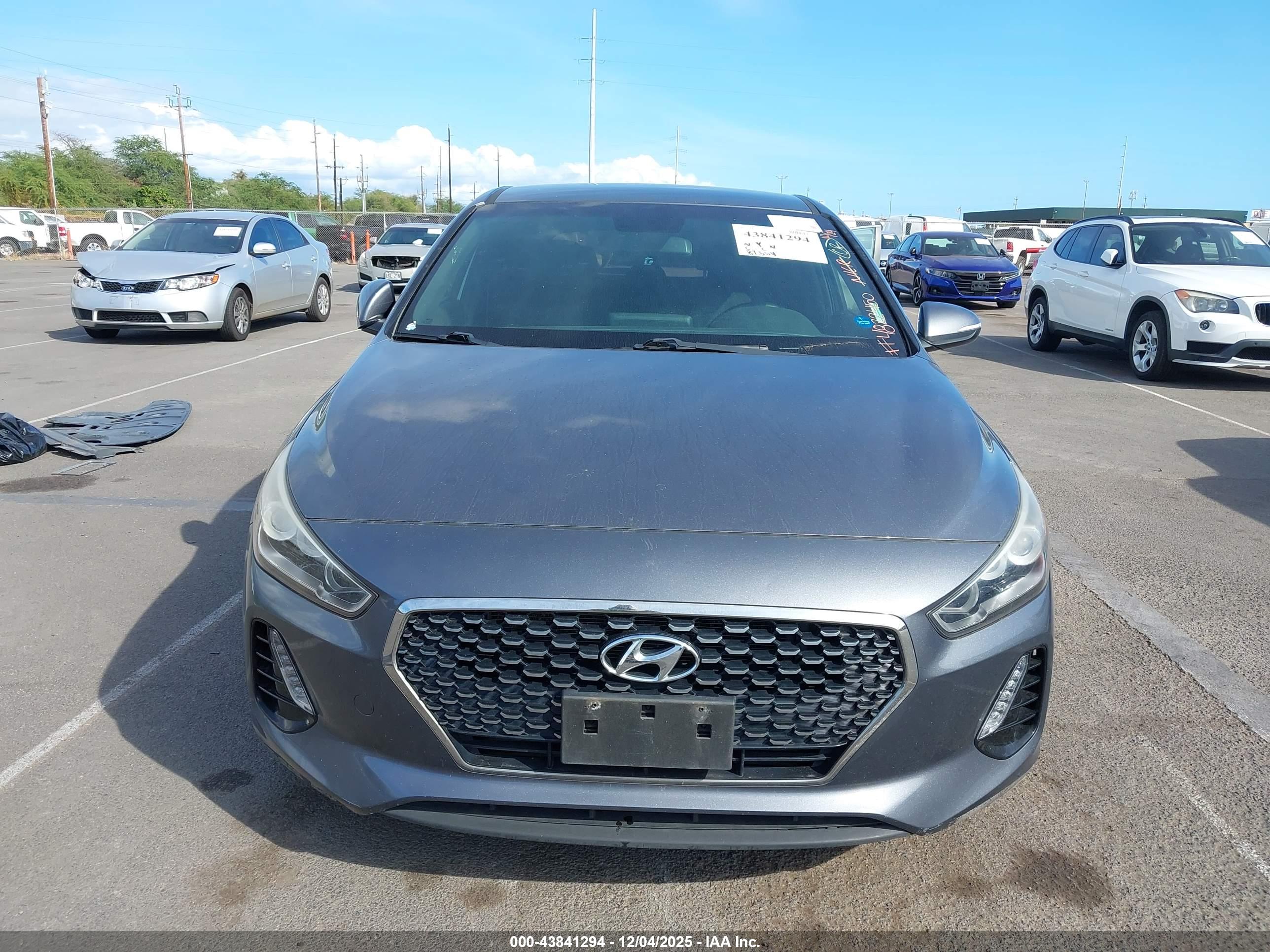 HYUNDAI ELANTRA image 6