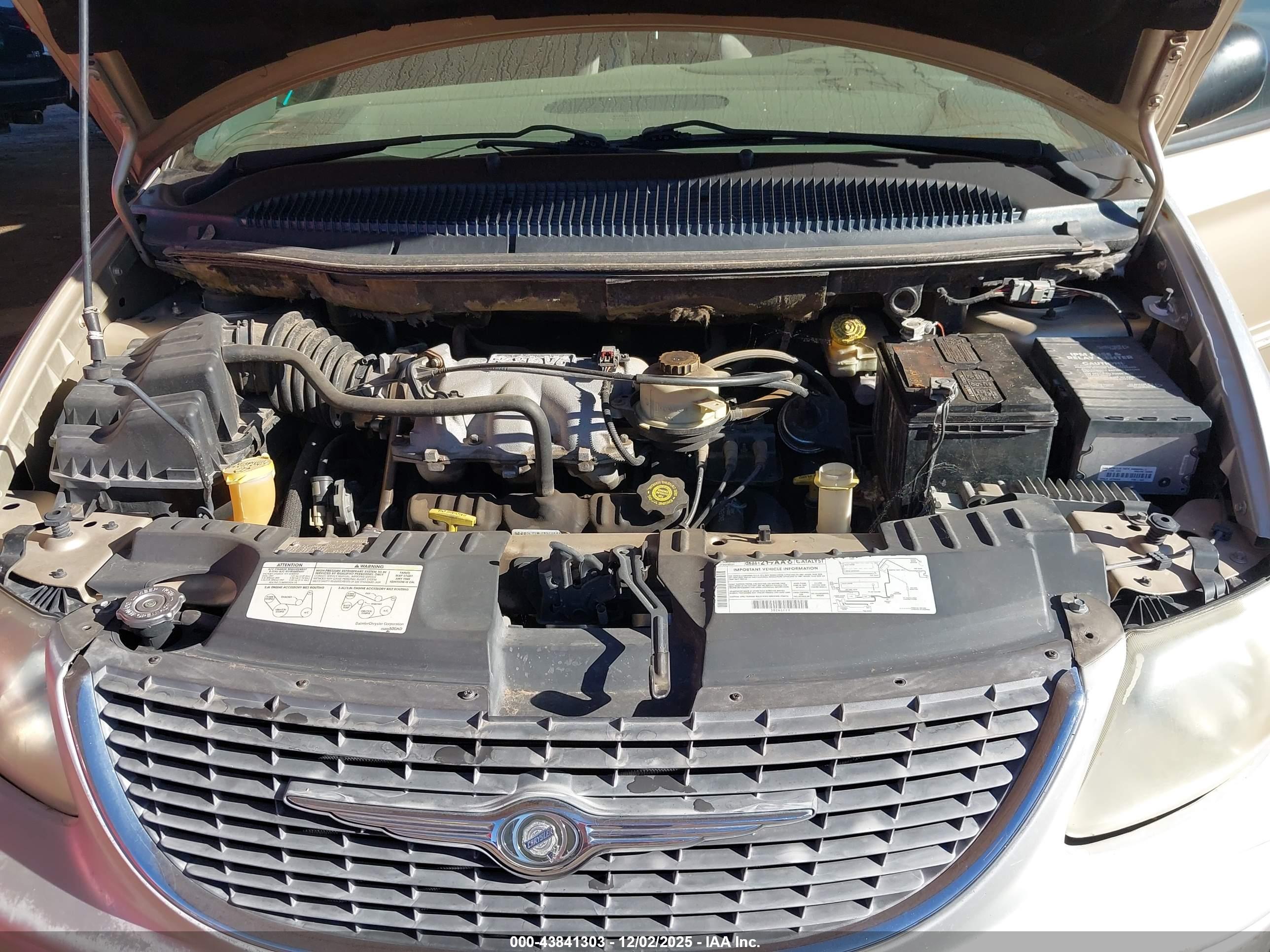 CHRYSLER TOWN image 10