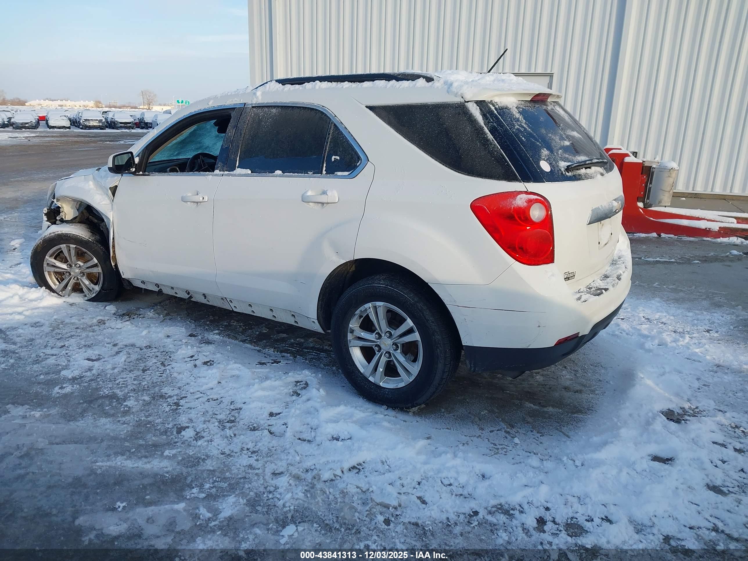 CHEVROLET EQUINOX image 3