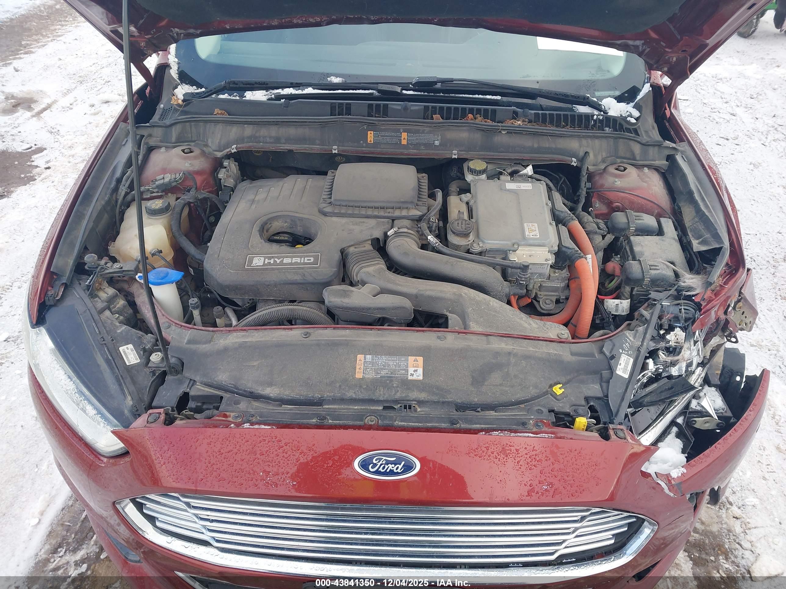 FORD FUSION image 10