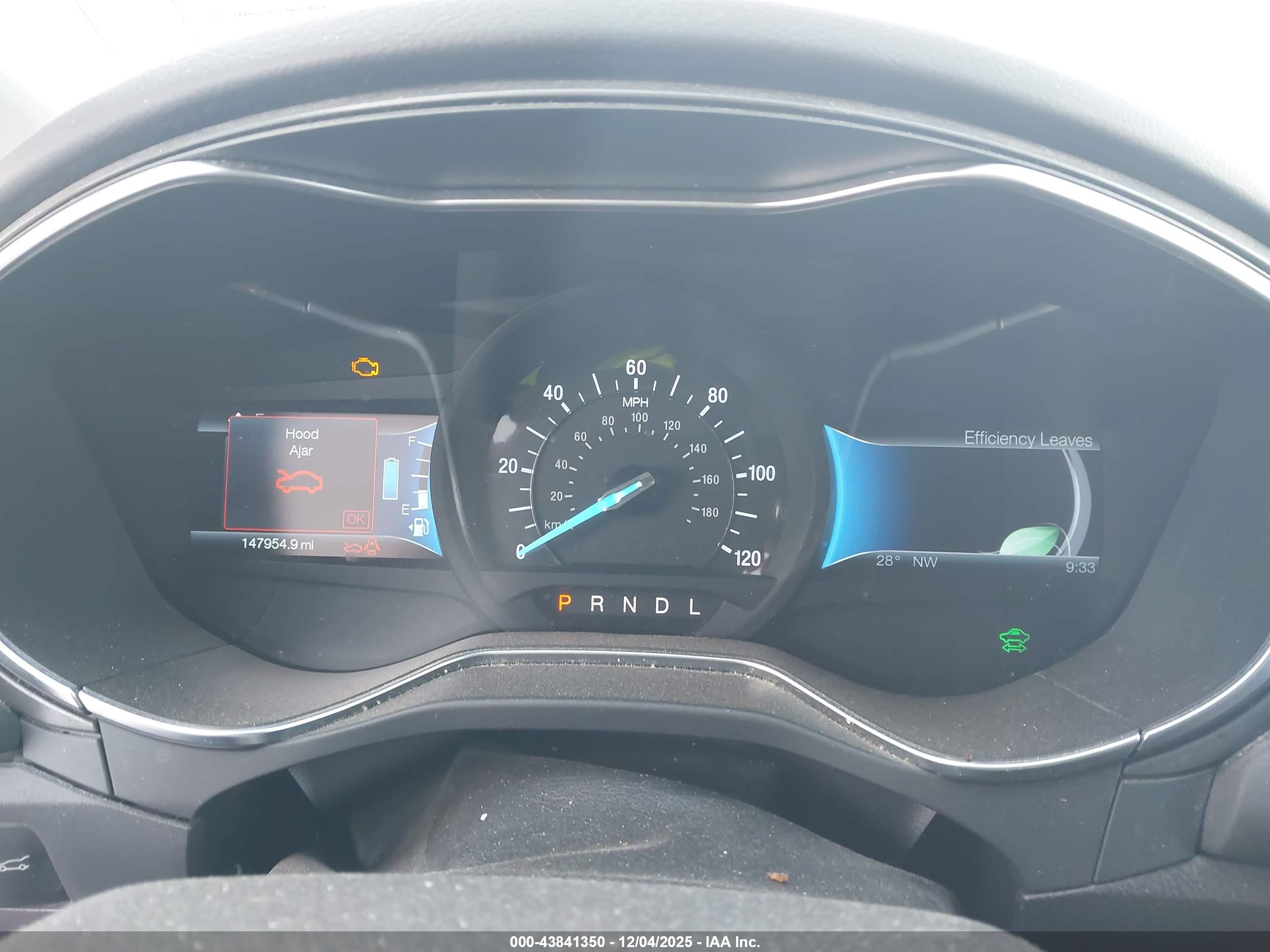 FORD FUSION image 7