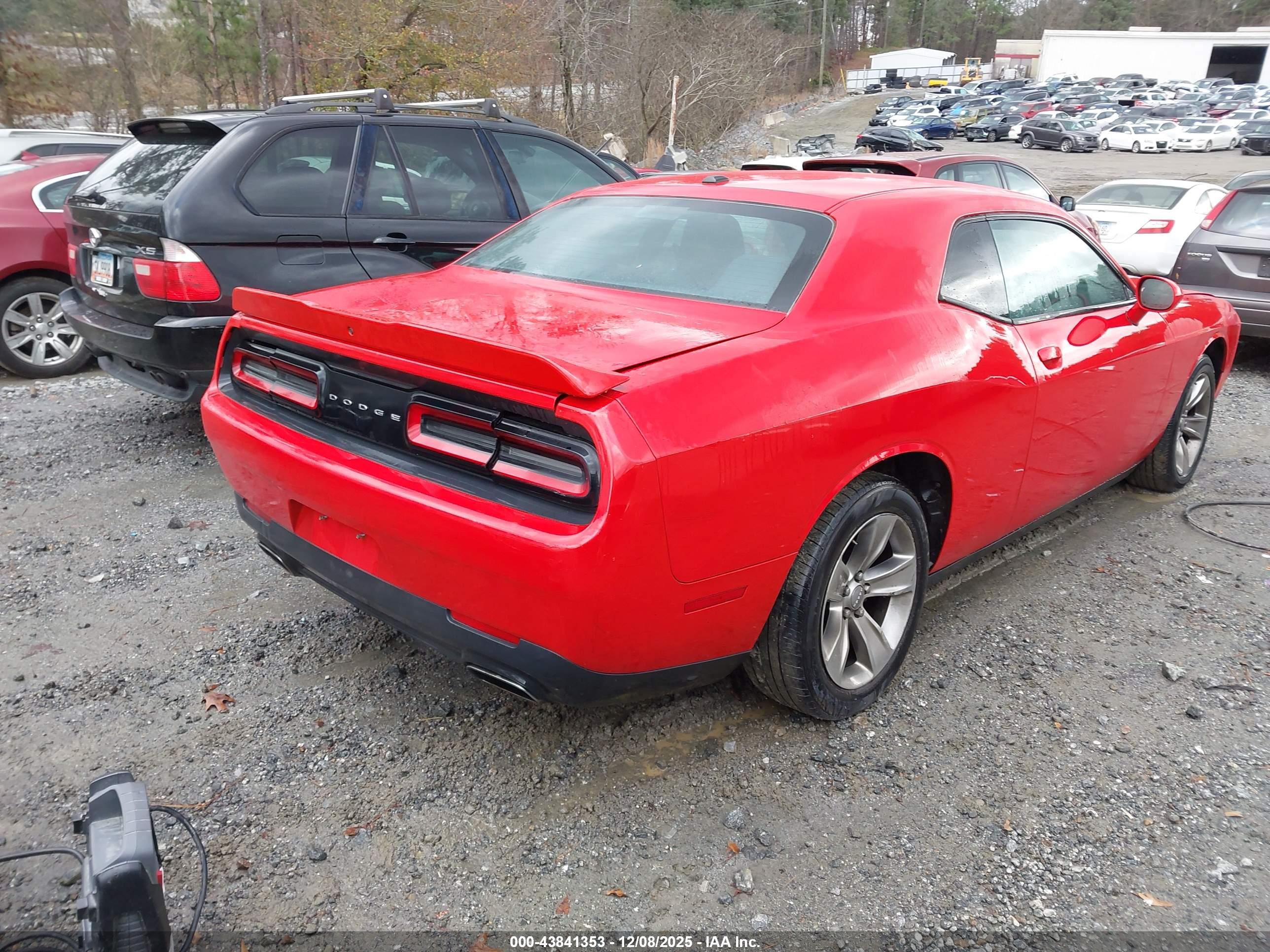 DODGE CHALLENGER image 4
