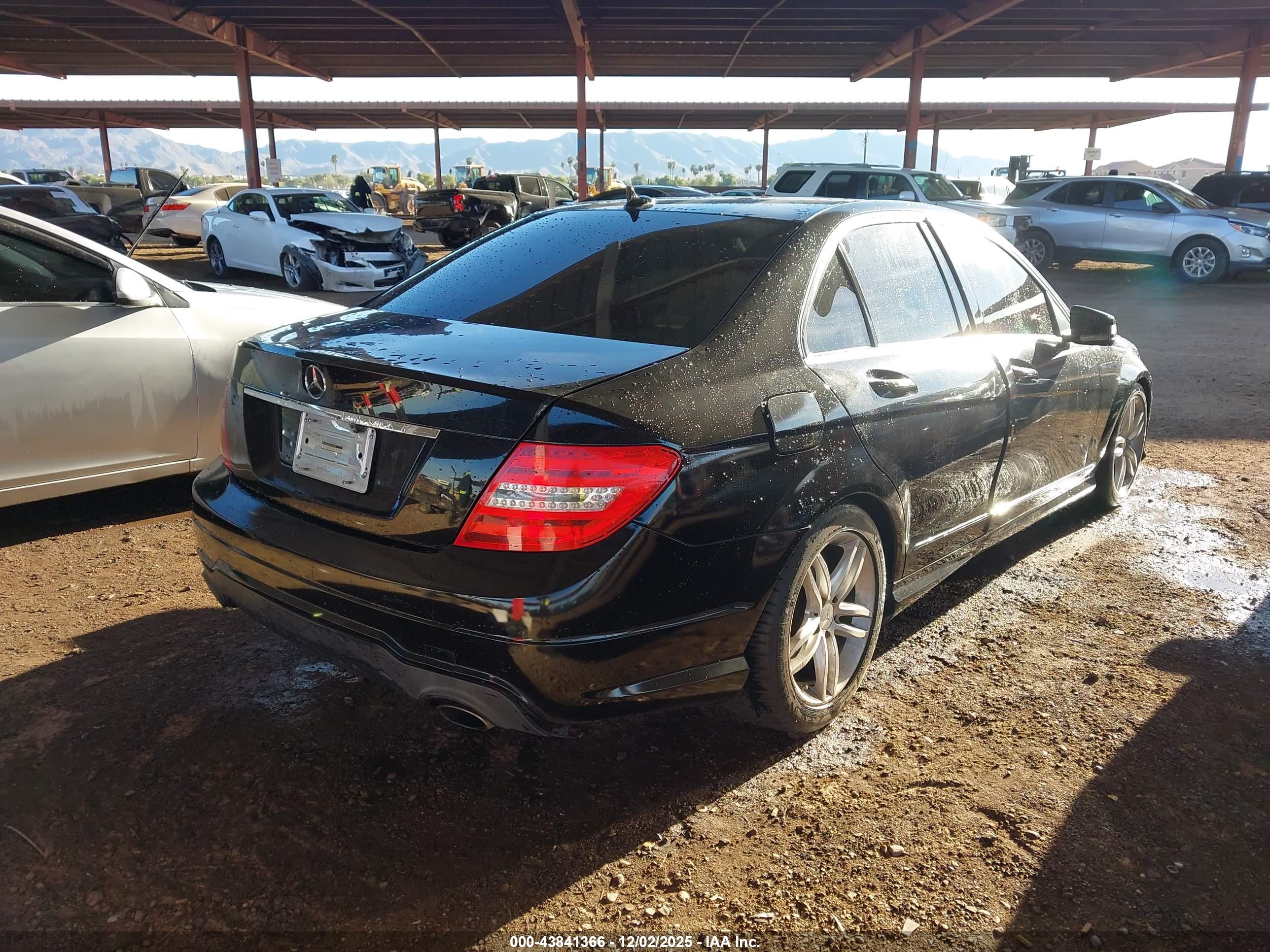 MERCEDES-BENZ C image 4