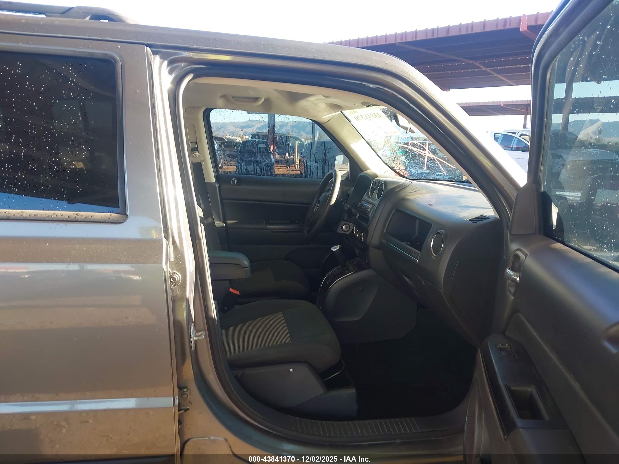 JEEP PATRIOT image 5