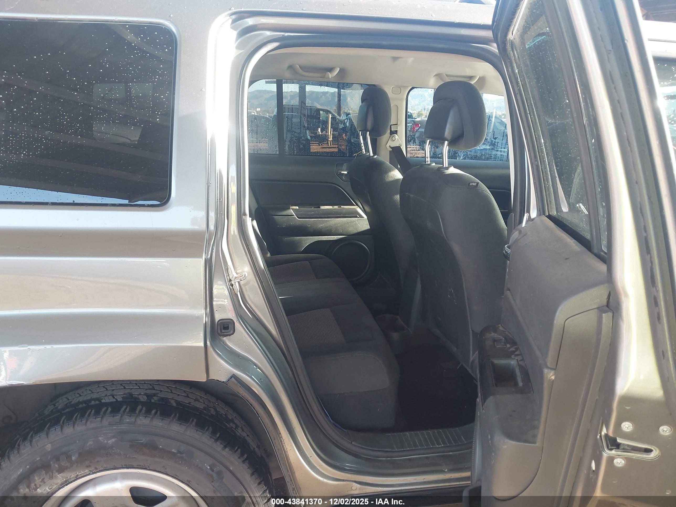 JEEP PATRIOT image 8