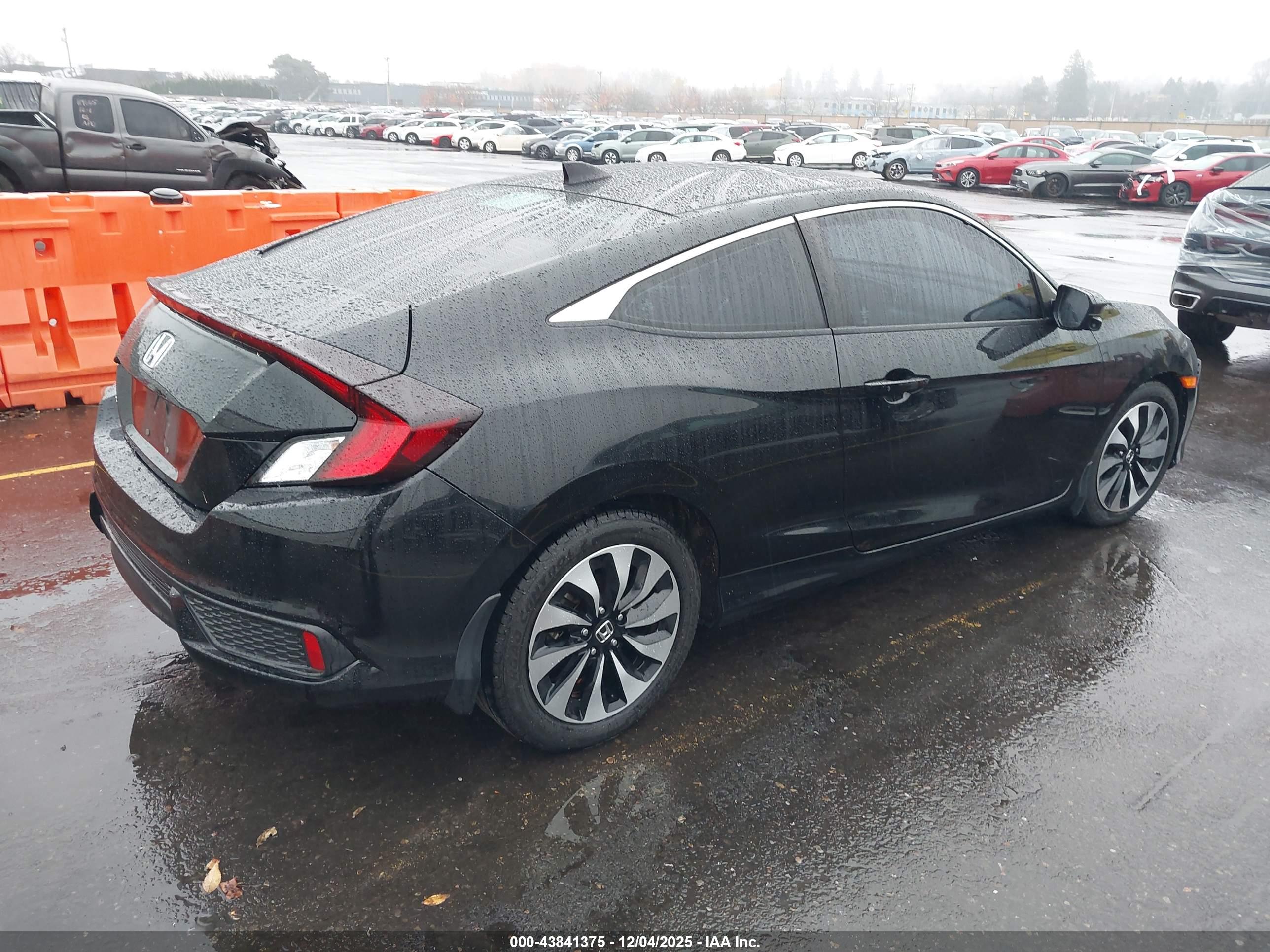 HONDA CIVIC image 4