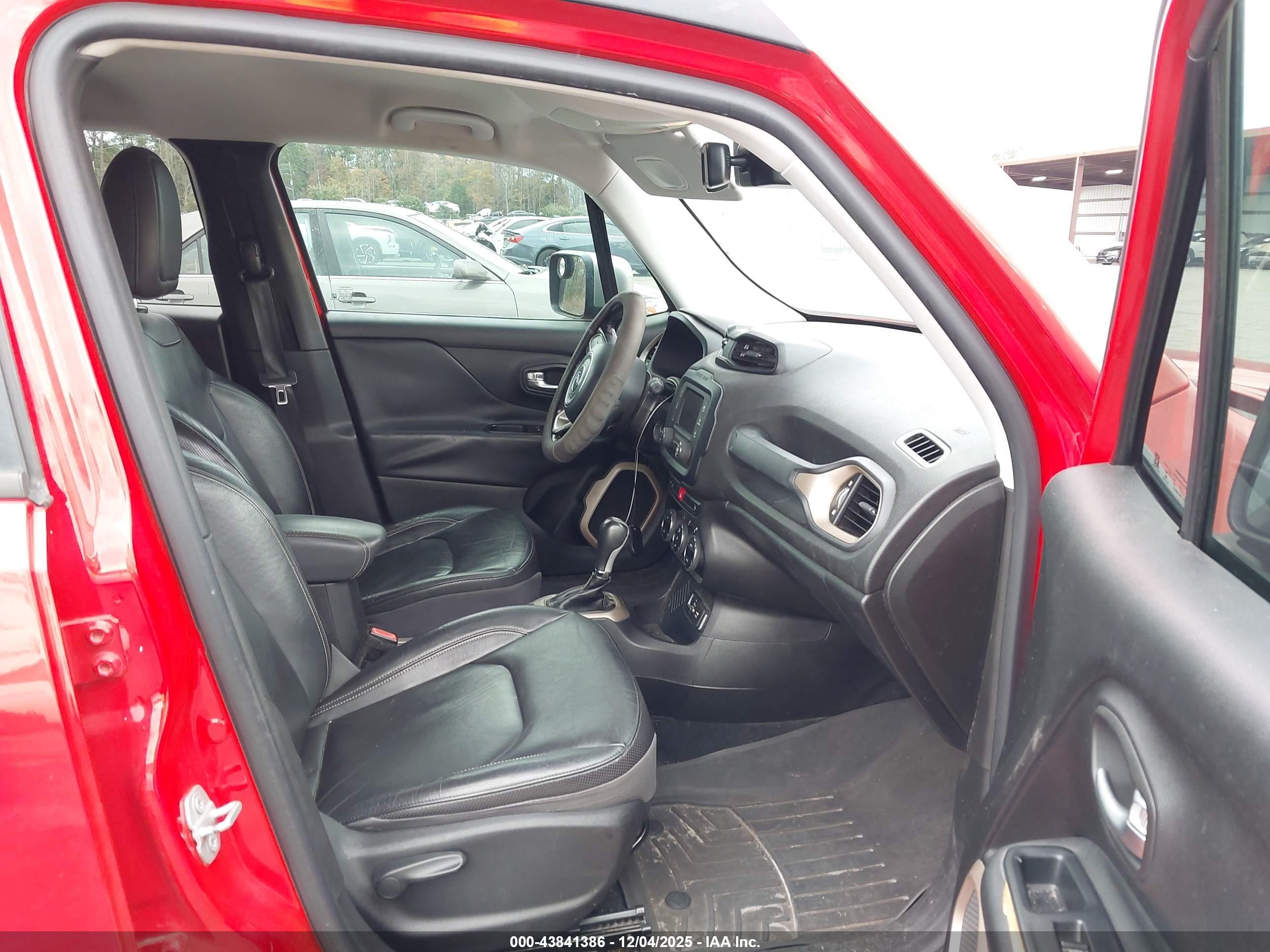 JEEP RENEGADE image 5