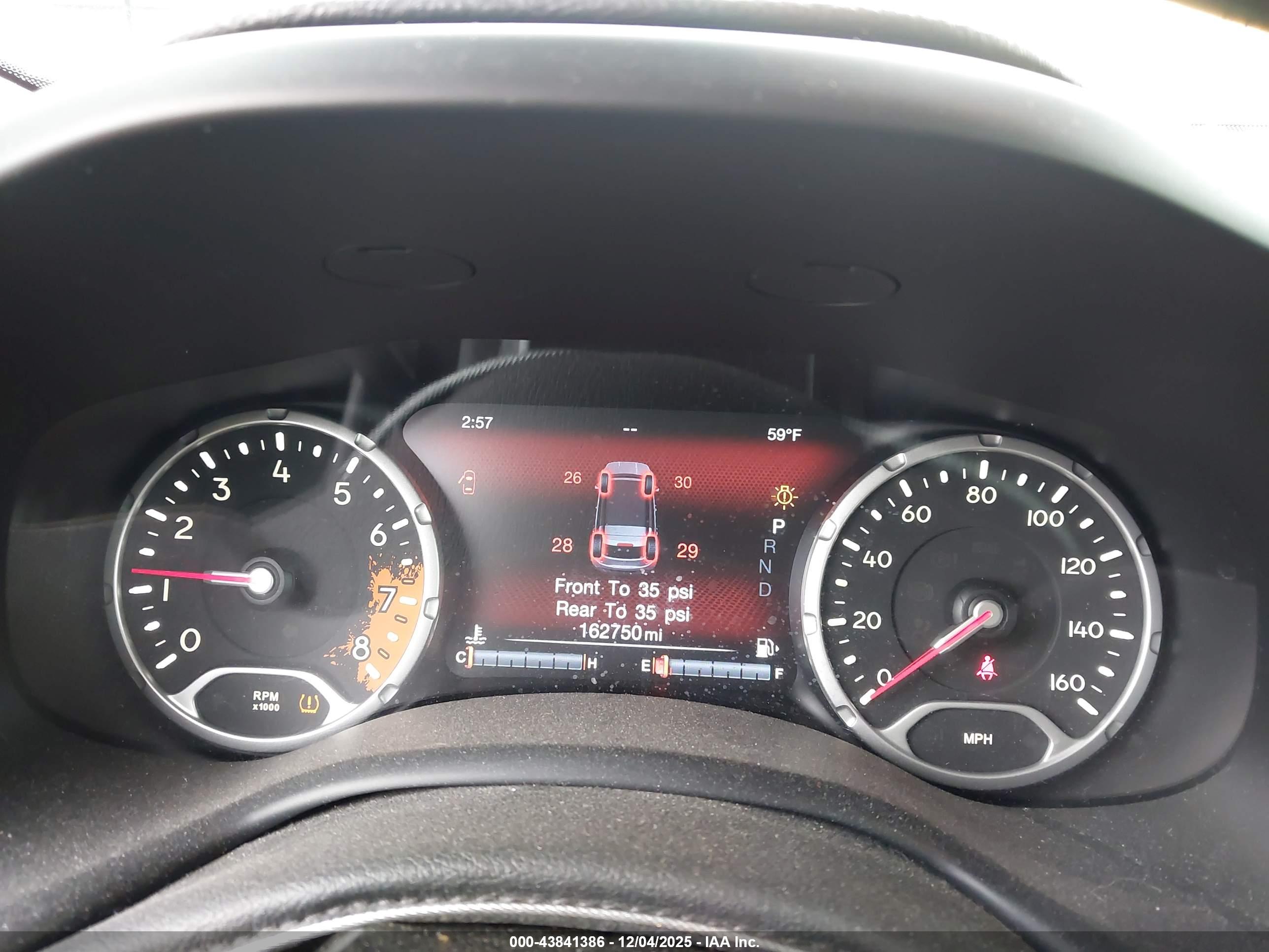 JEEP RENEGADE image 7