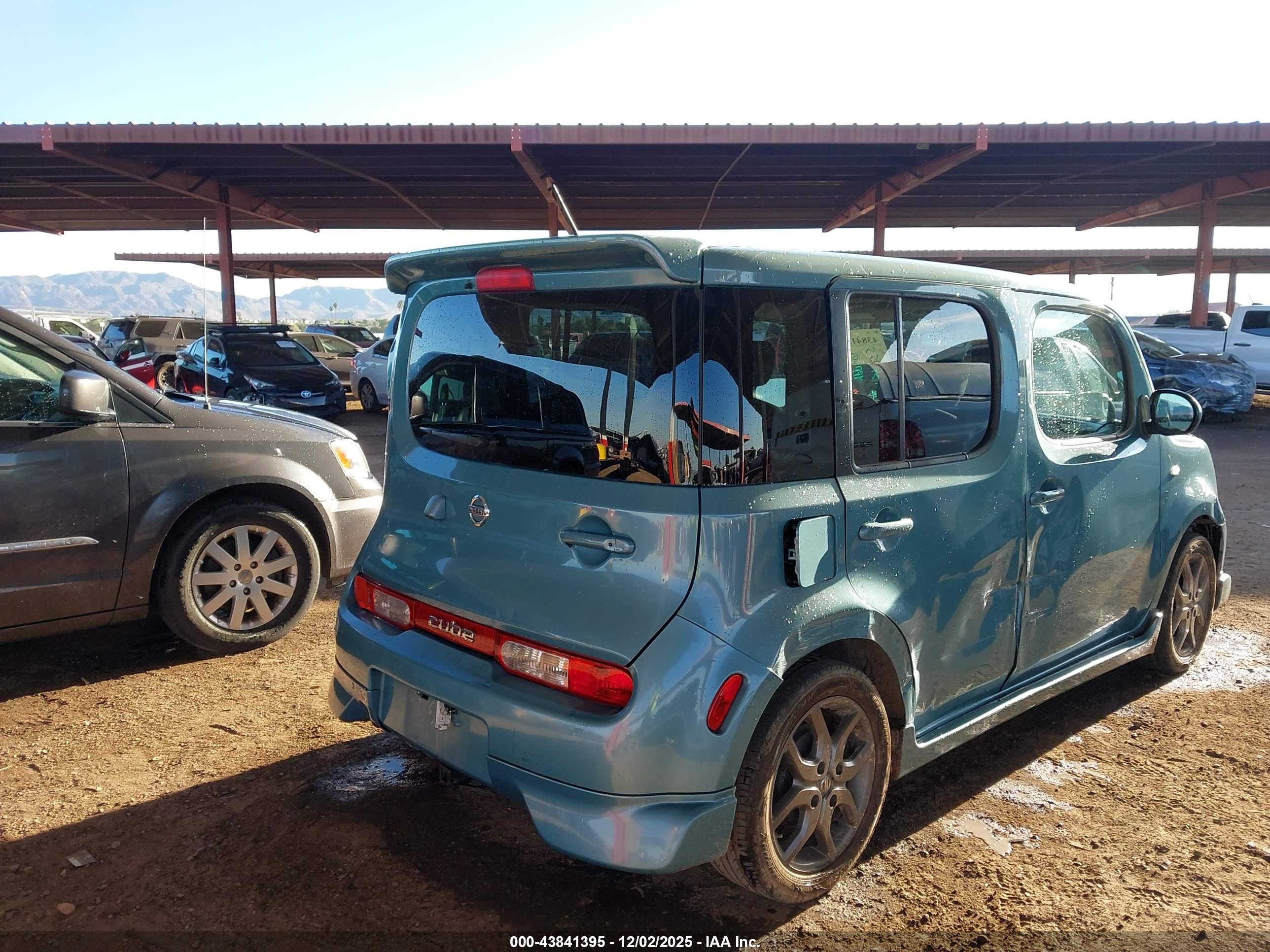 NISSAN CUBE image 4