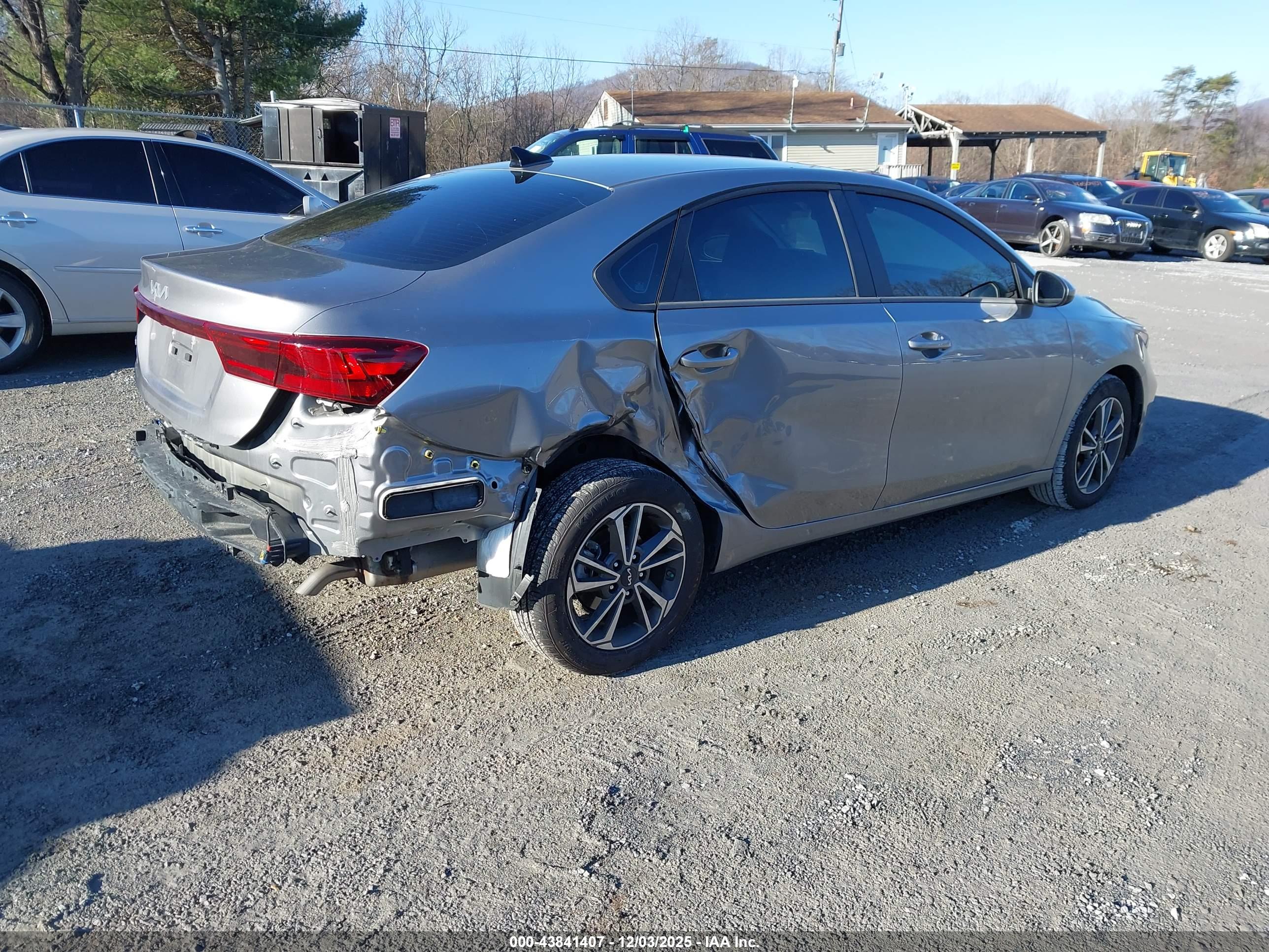 KIA FORTE image 4