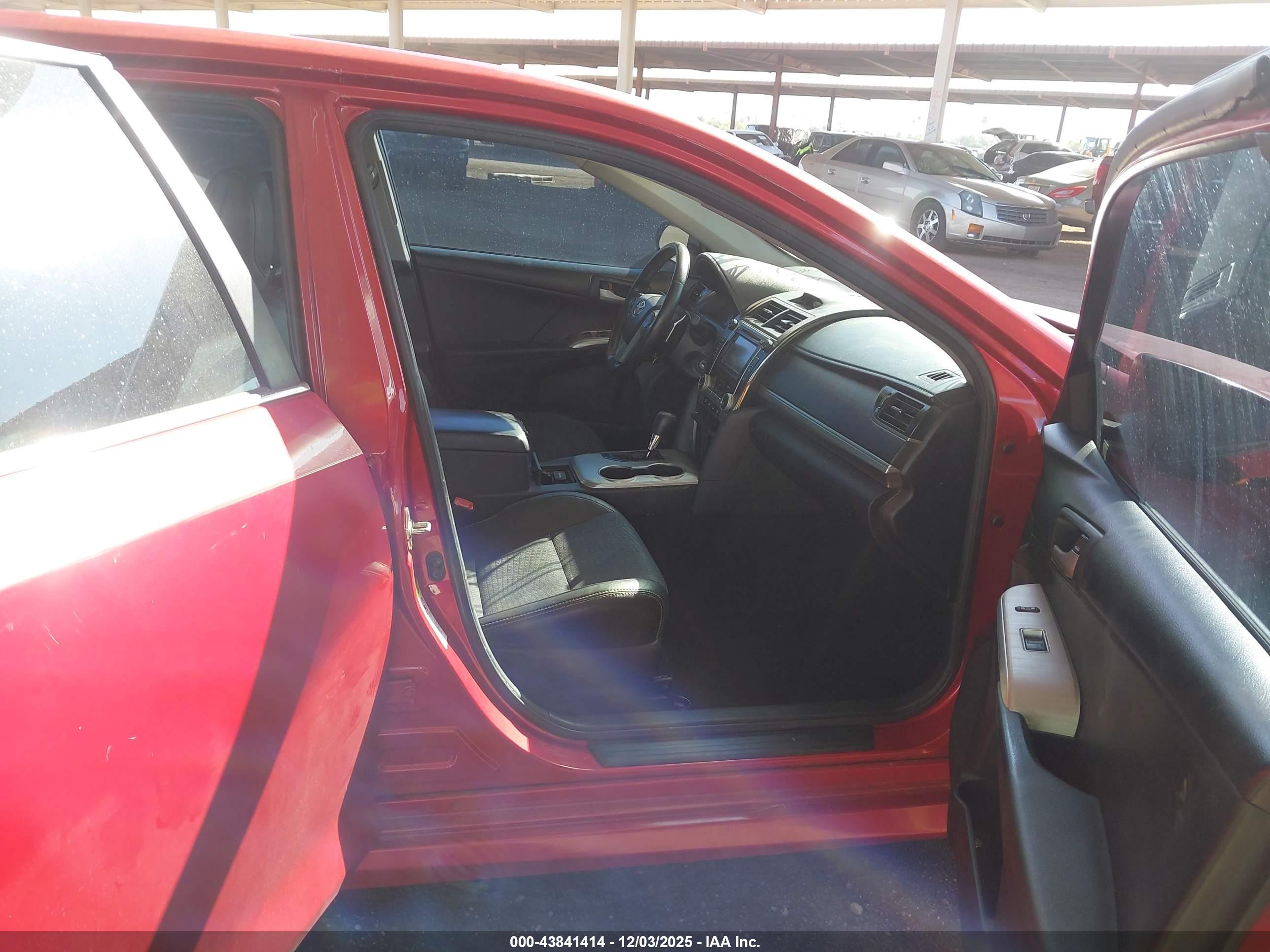 TOYOTA CAMRY image 5