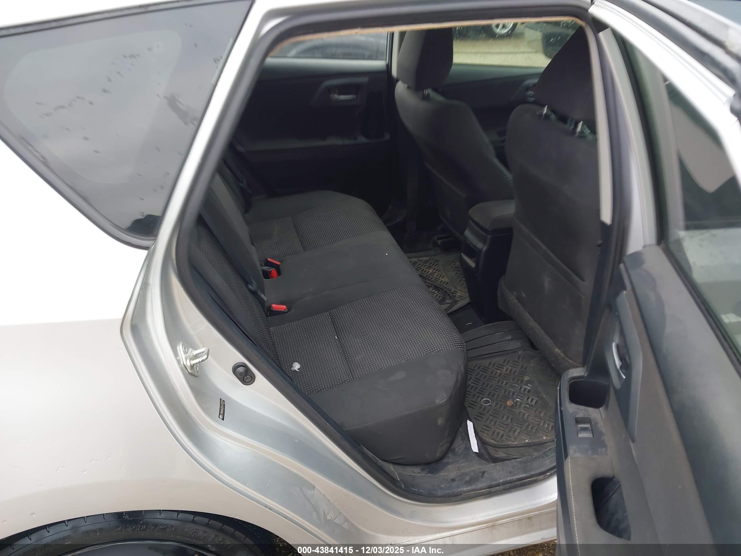 TOYOTA COROLLA image 8