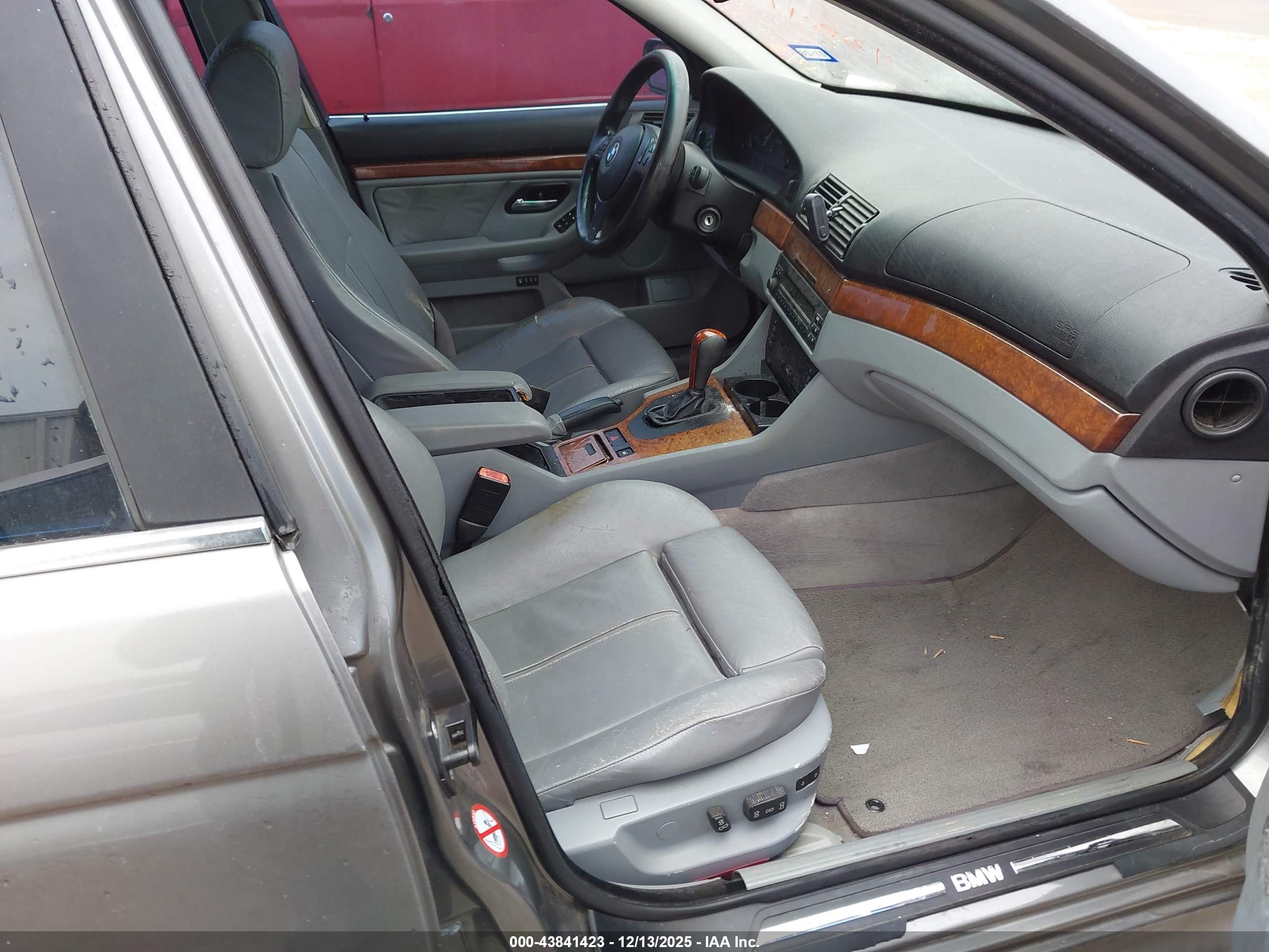 BMW 525IA image 5