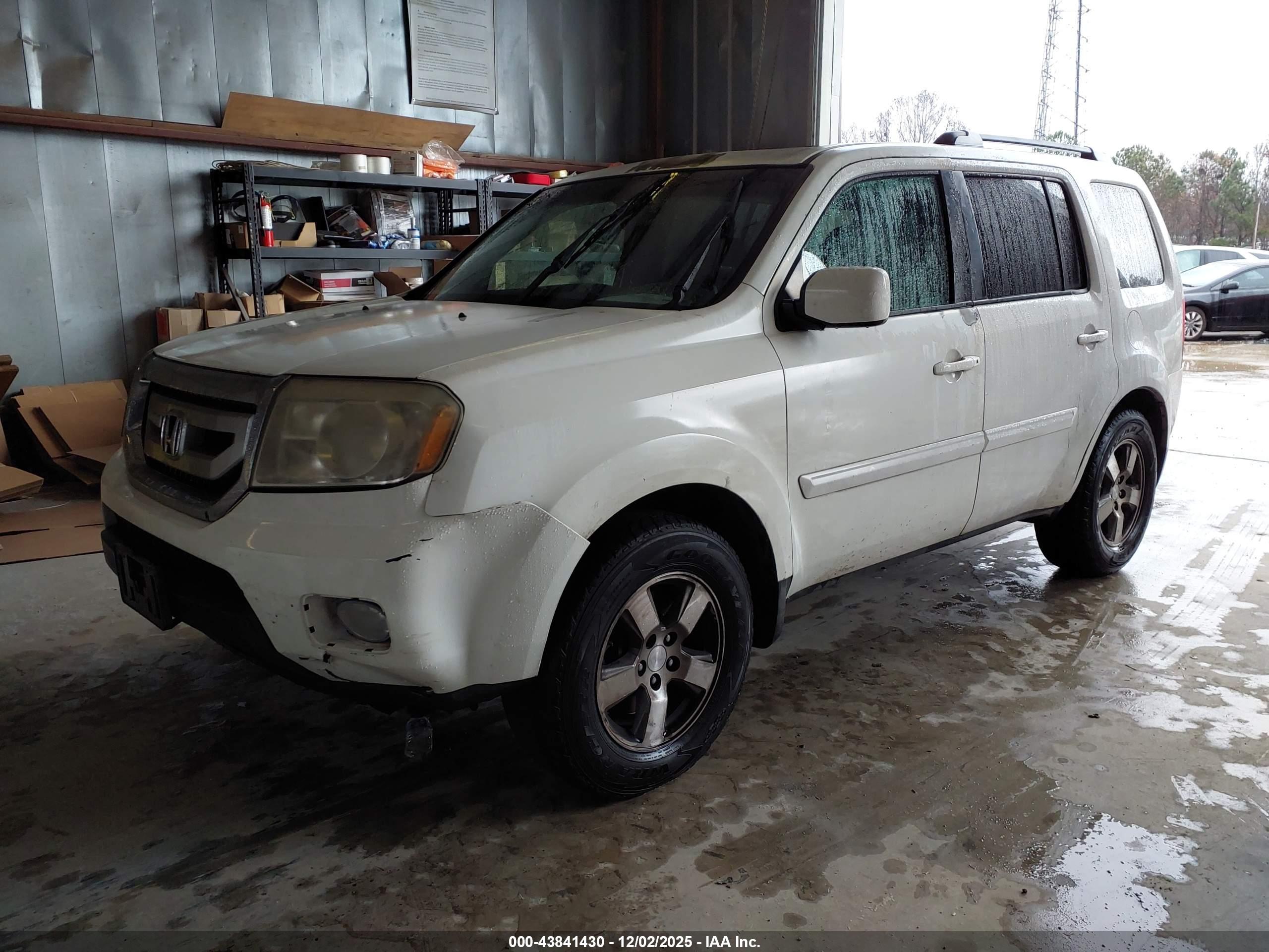 HONDA PILOT image 2