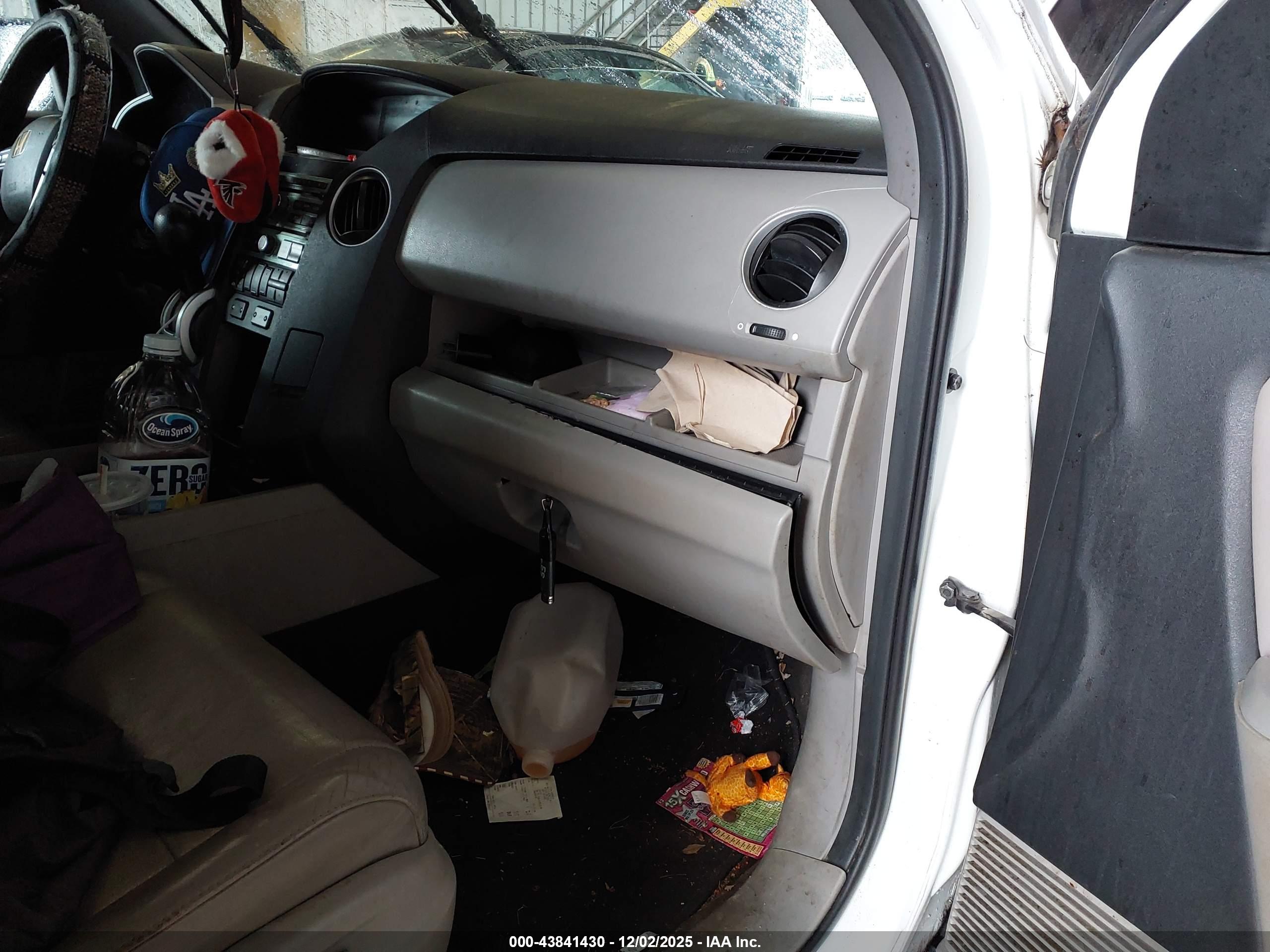 HONDA PILOT image 5