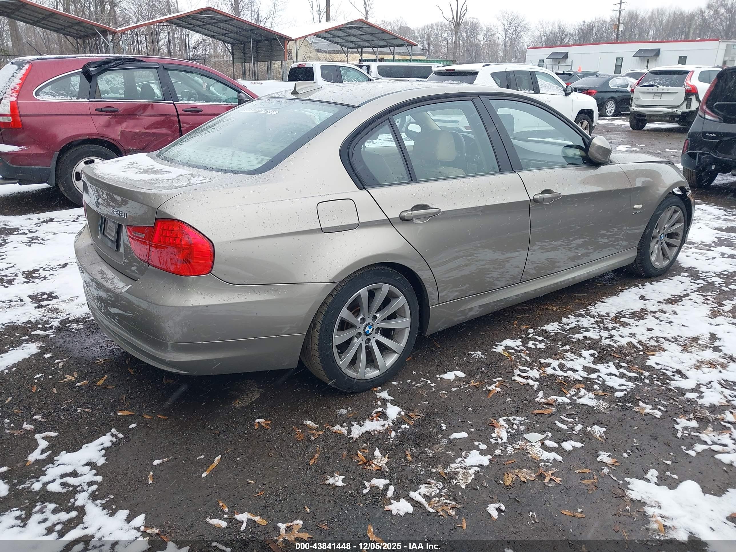 BMW 328I image 4