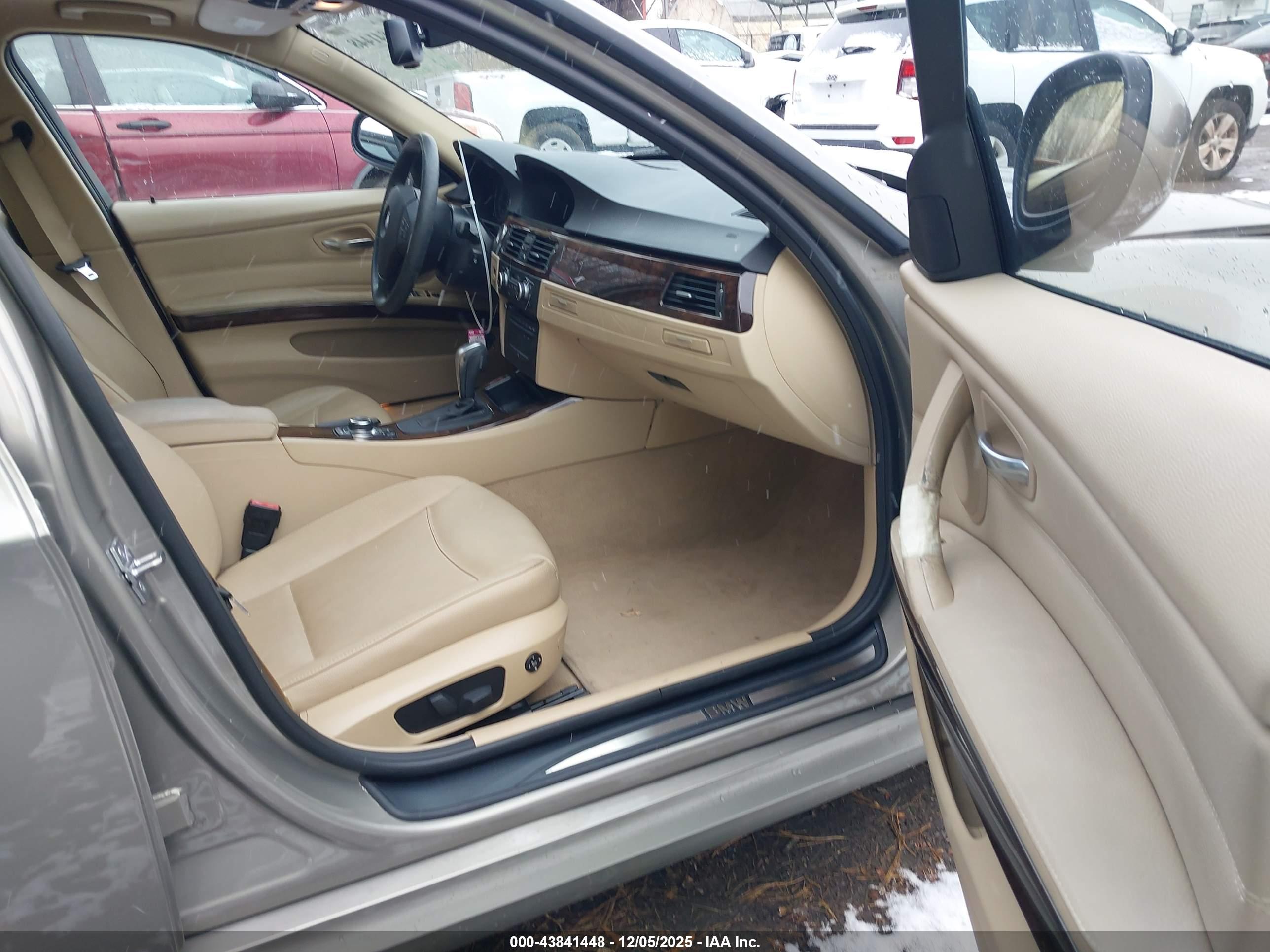 BMW 328I image 5