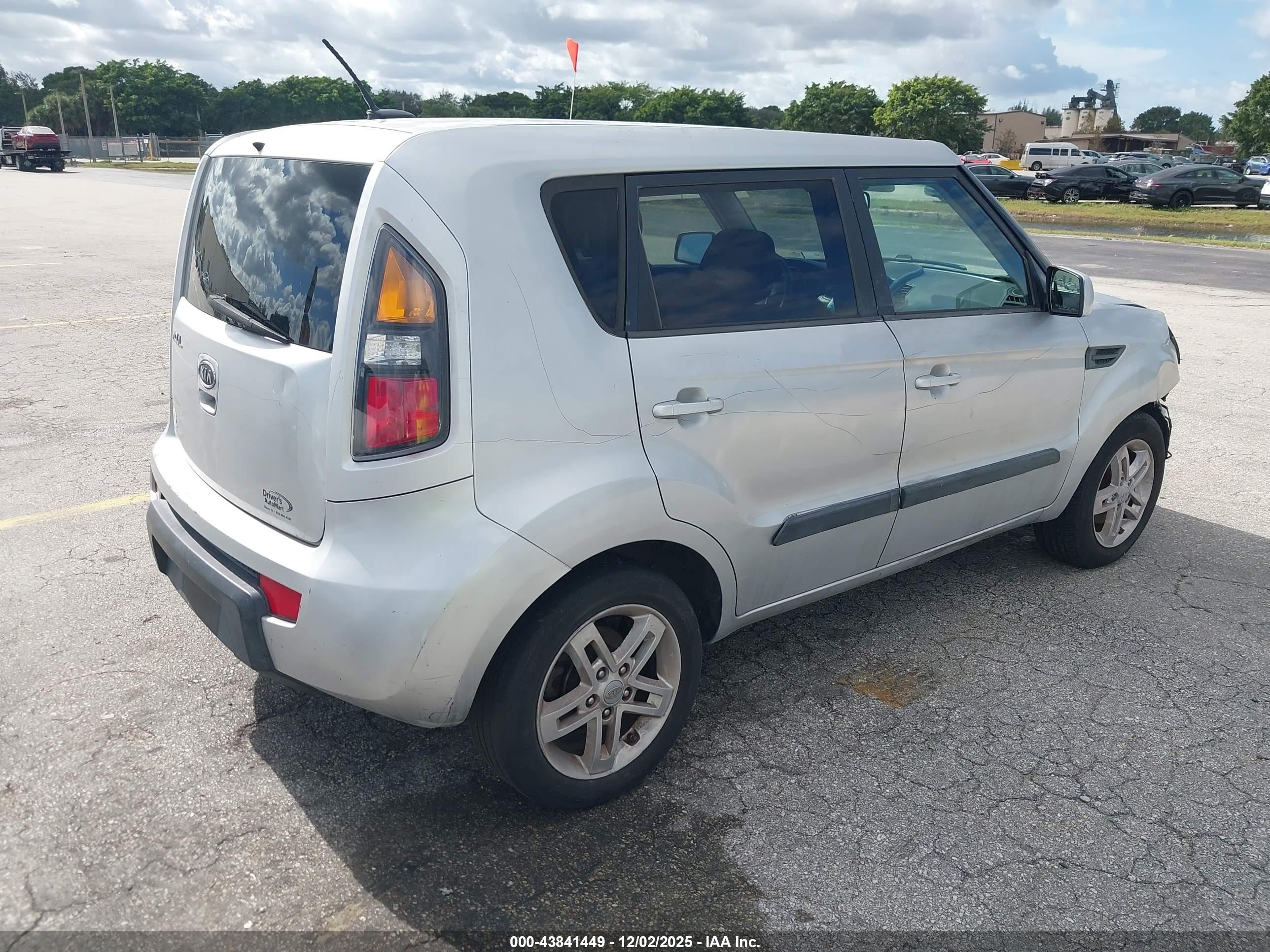 KIA SOUL image 4