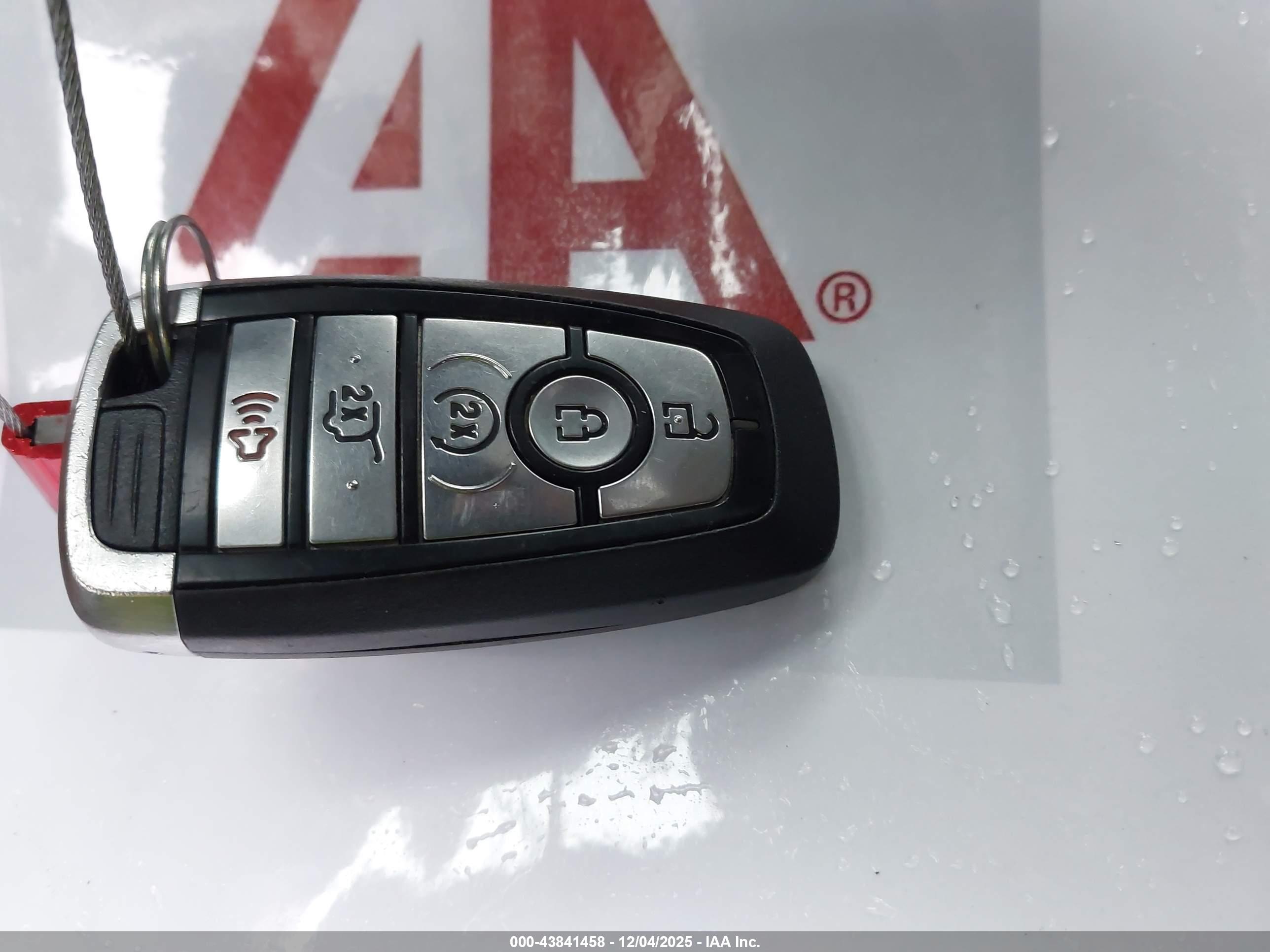 FORD EXPEDITION image 11