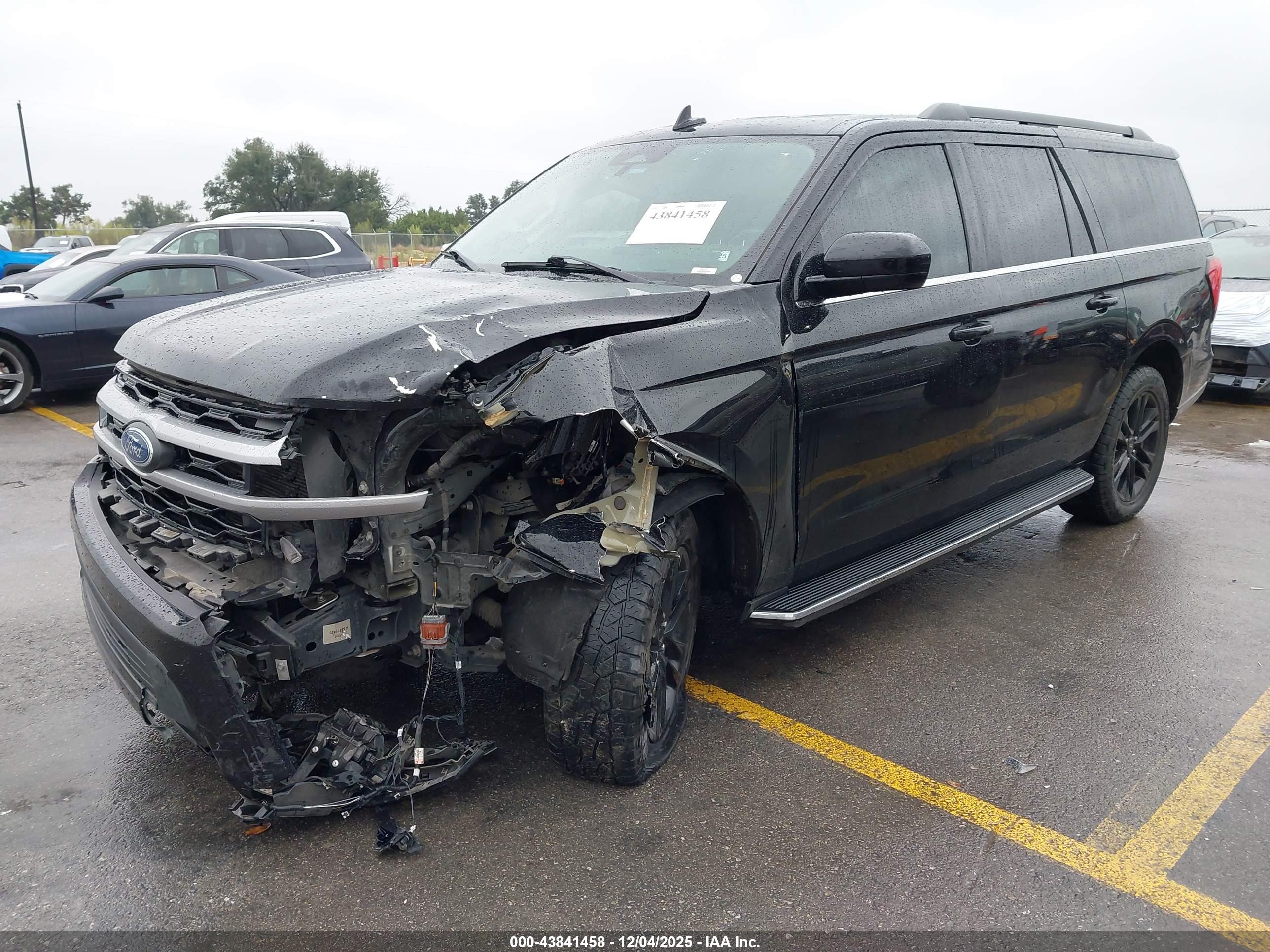 FORD EXPEDITION image 2