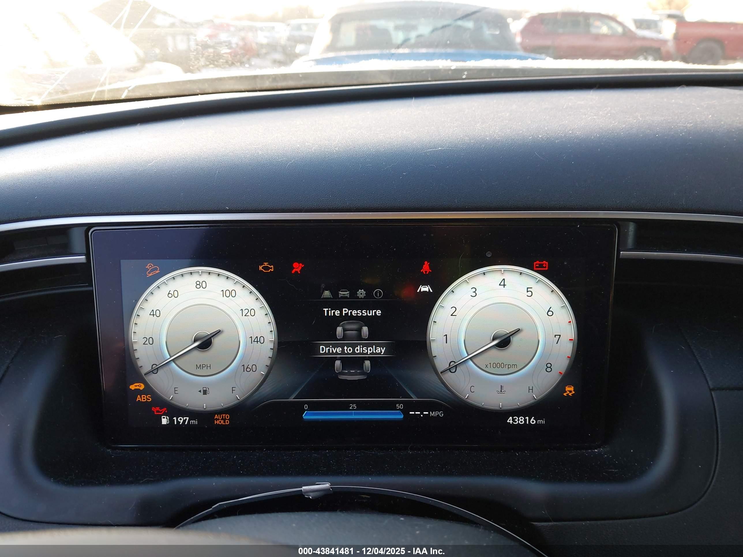 HYUNDAI SANTA image 7
