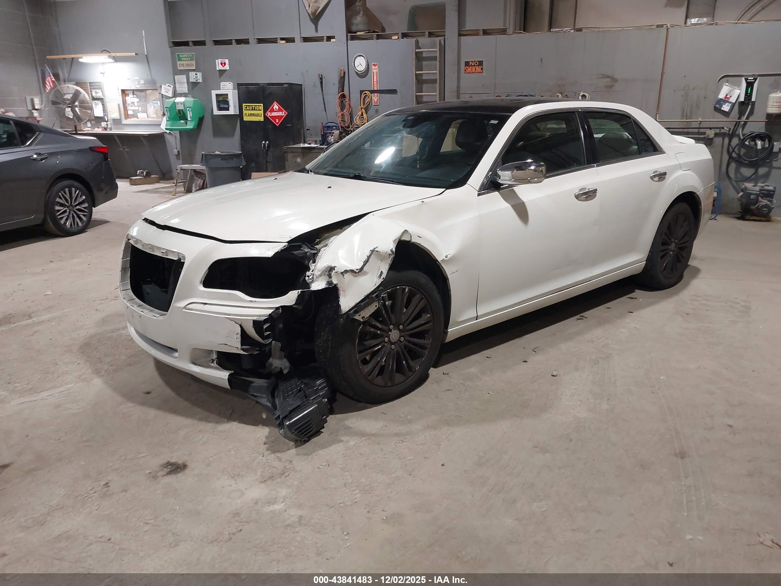 CHRYSLER 300C image 2