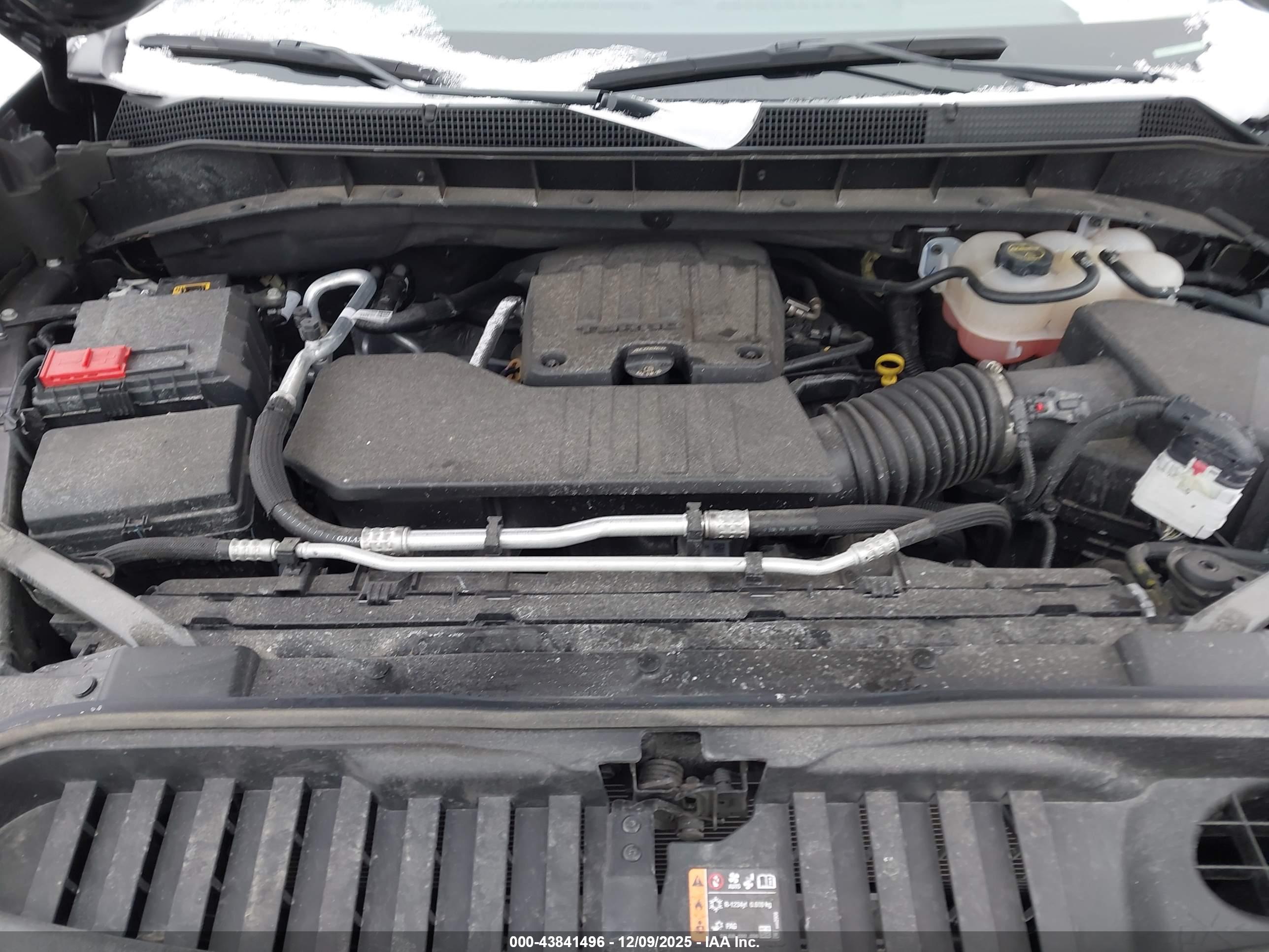 CHEVROLET SILVERADO image 10