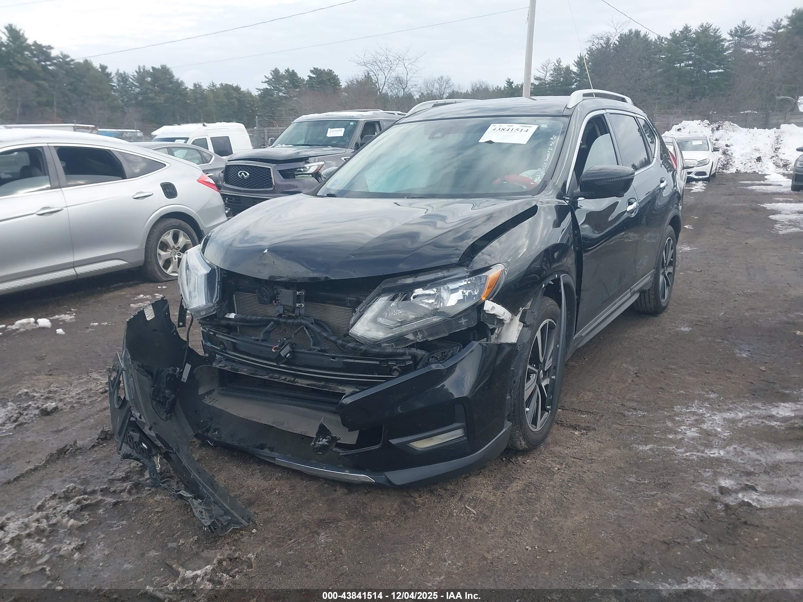 NISSAN ROGUE image 2