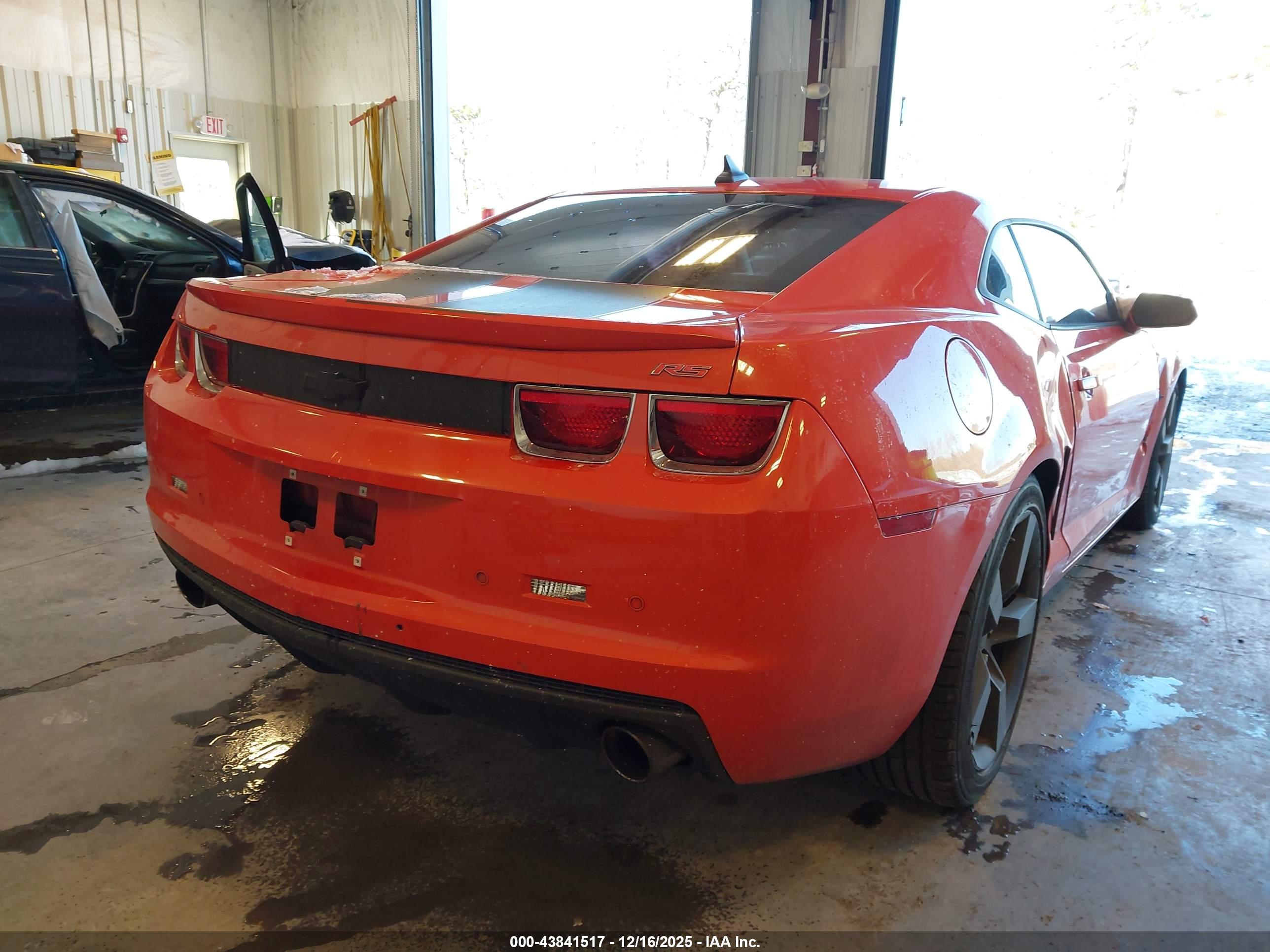 CHEVROLET CAMARO image 4