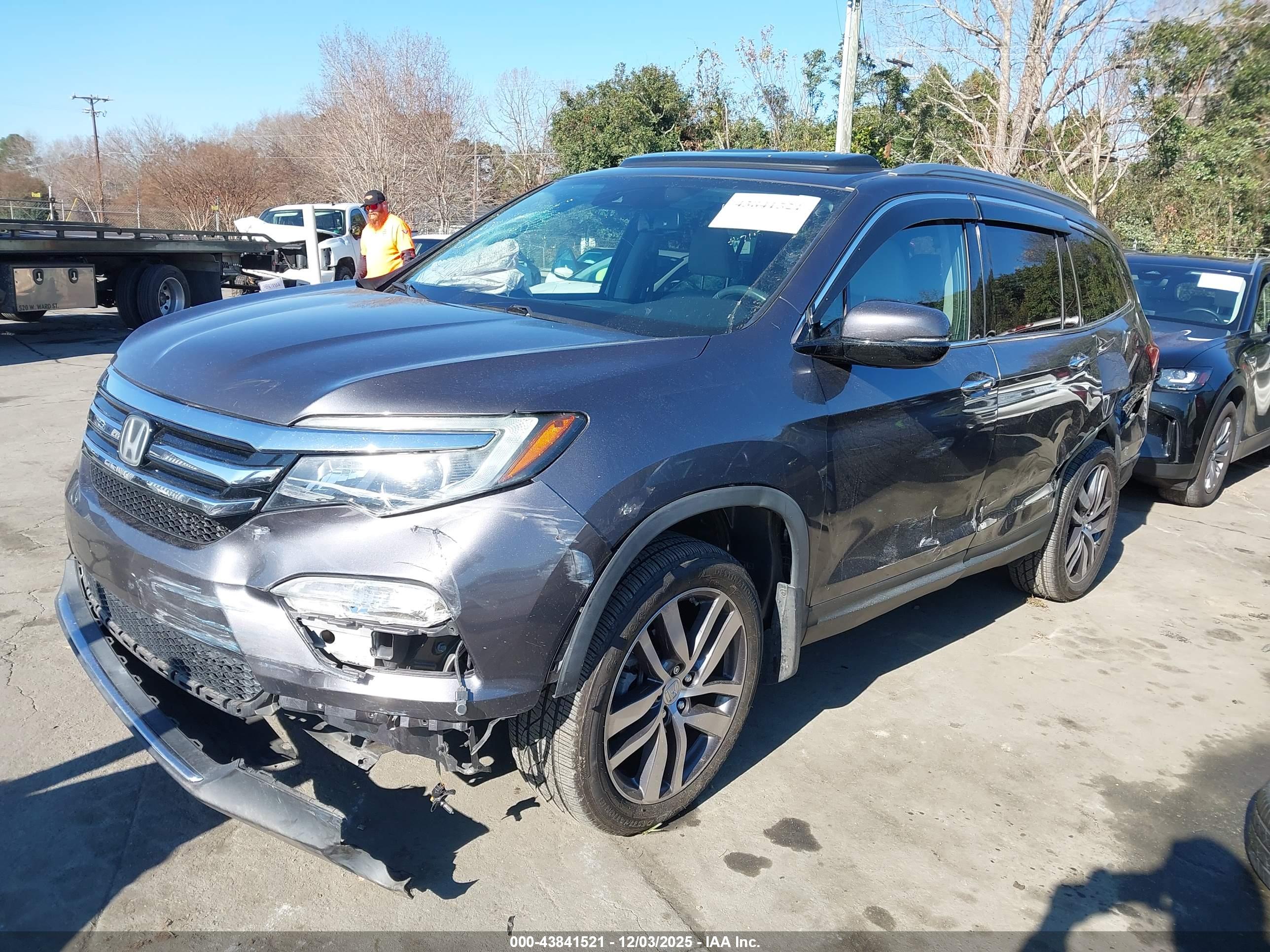 HONDA PILOT image 2
