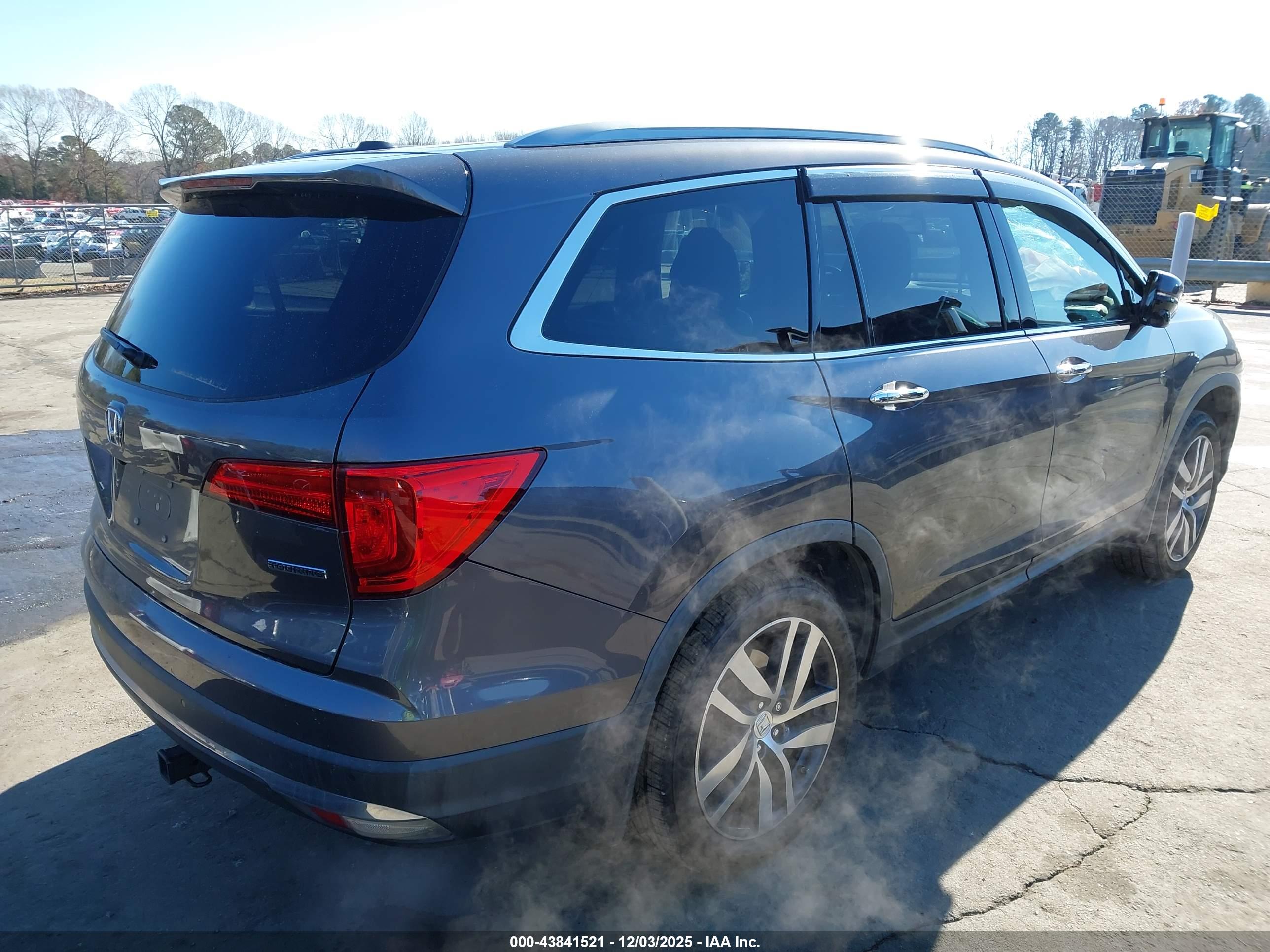 HONDA PILOT image 4