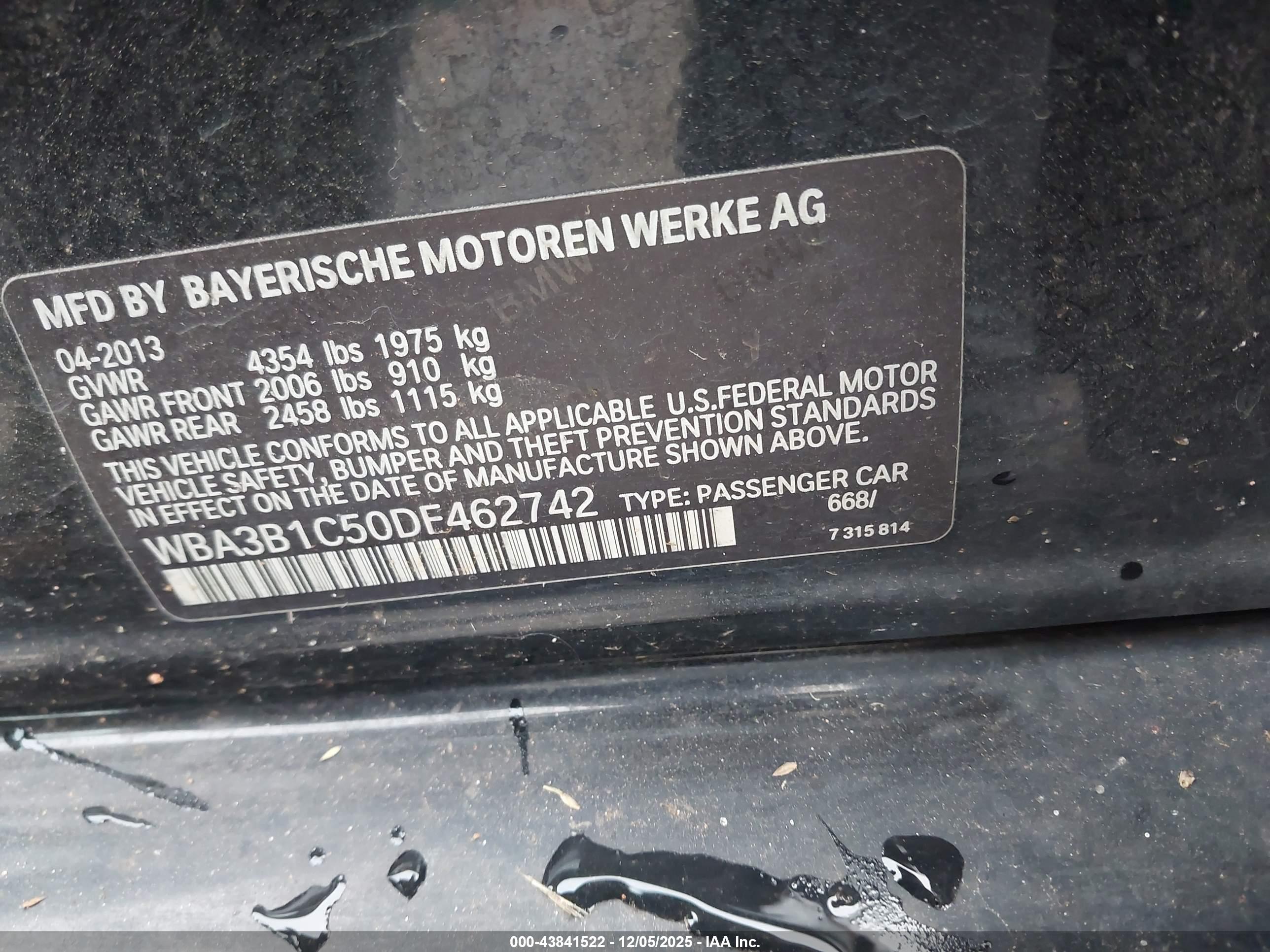 BMW 320I image 9