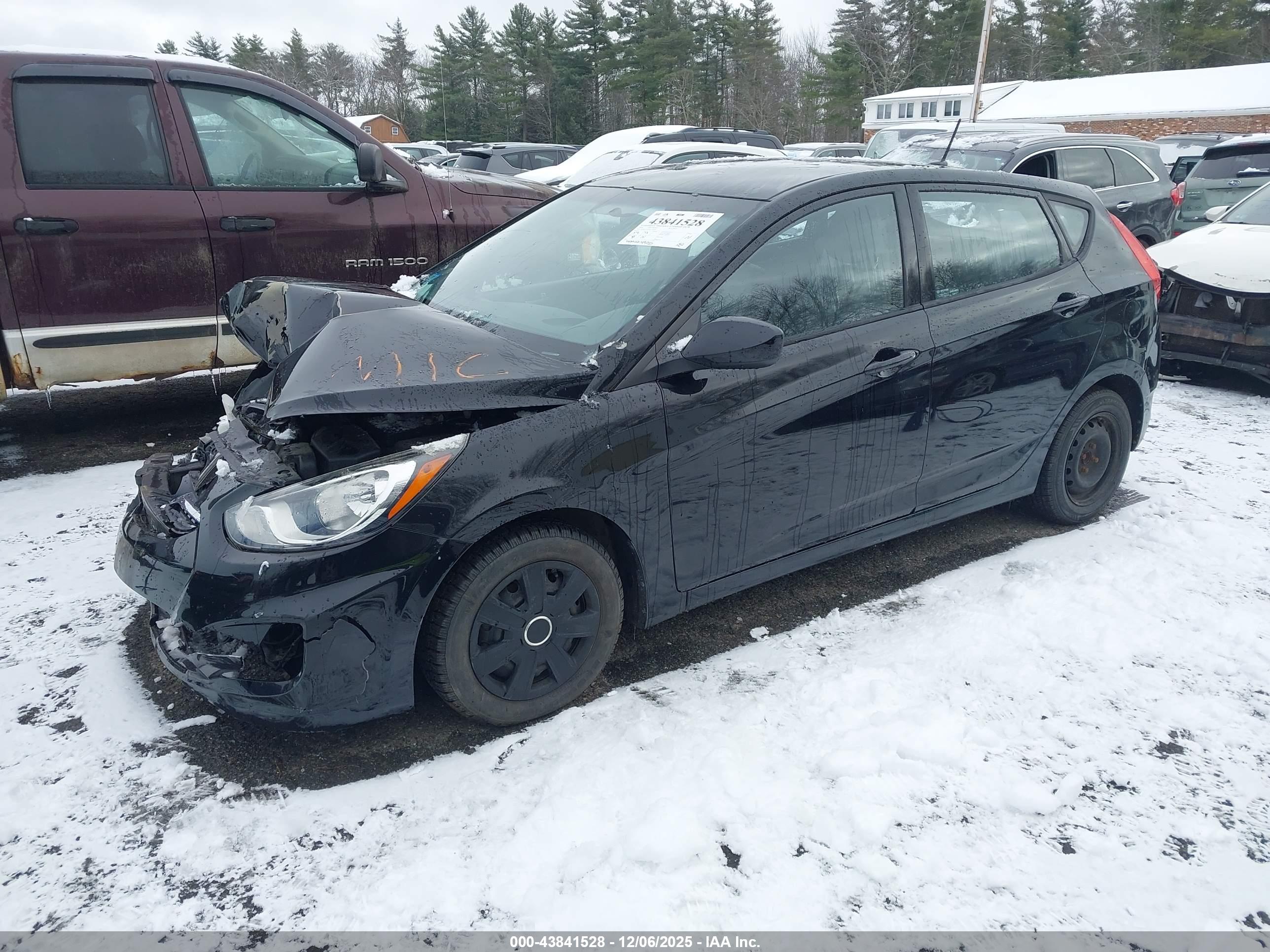 HYUNDAI ACCENT image 2