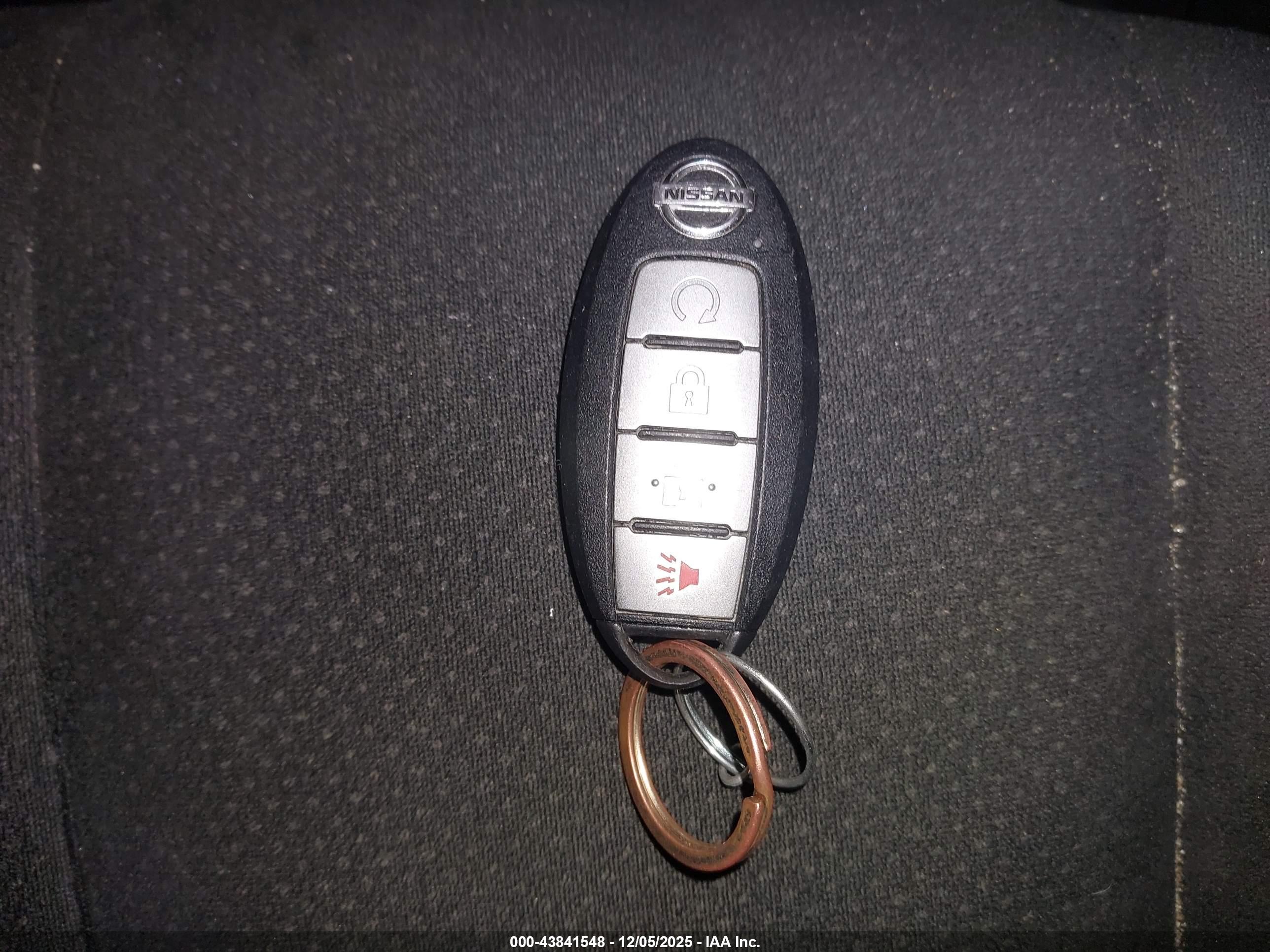NISSAN MURANO image 11