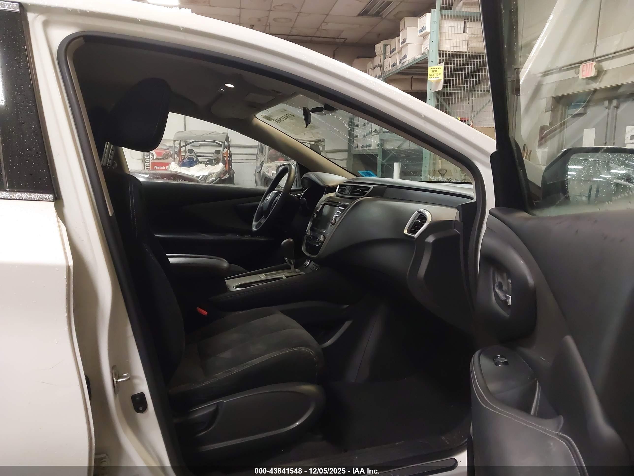 NISSAN MURANO image 5