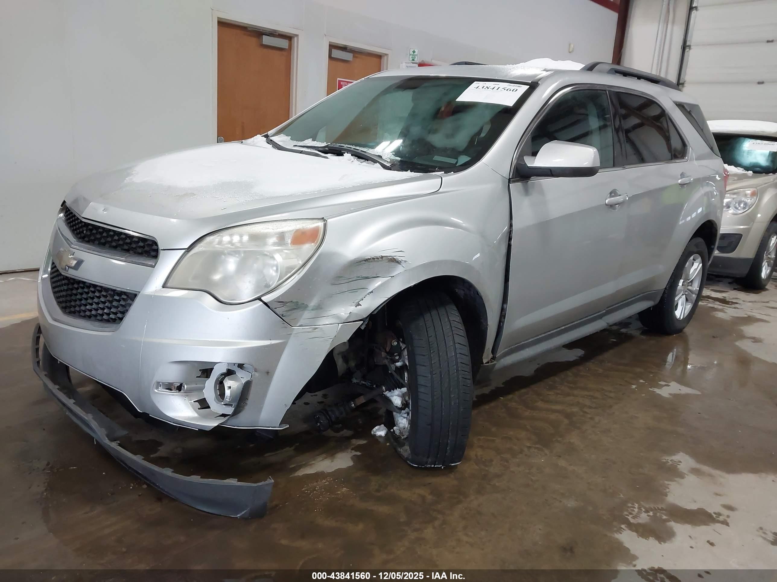 CHEVROLET EQUINOX image 2