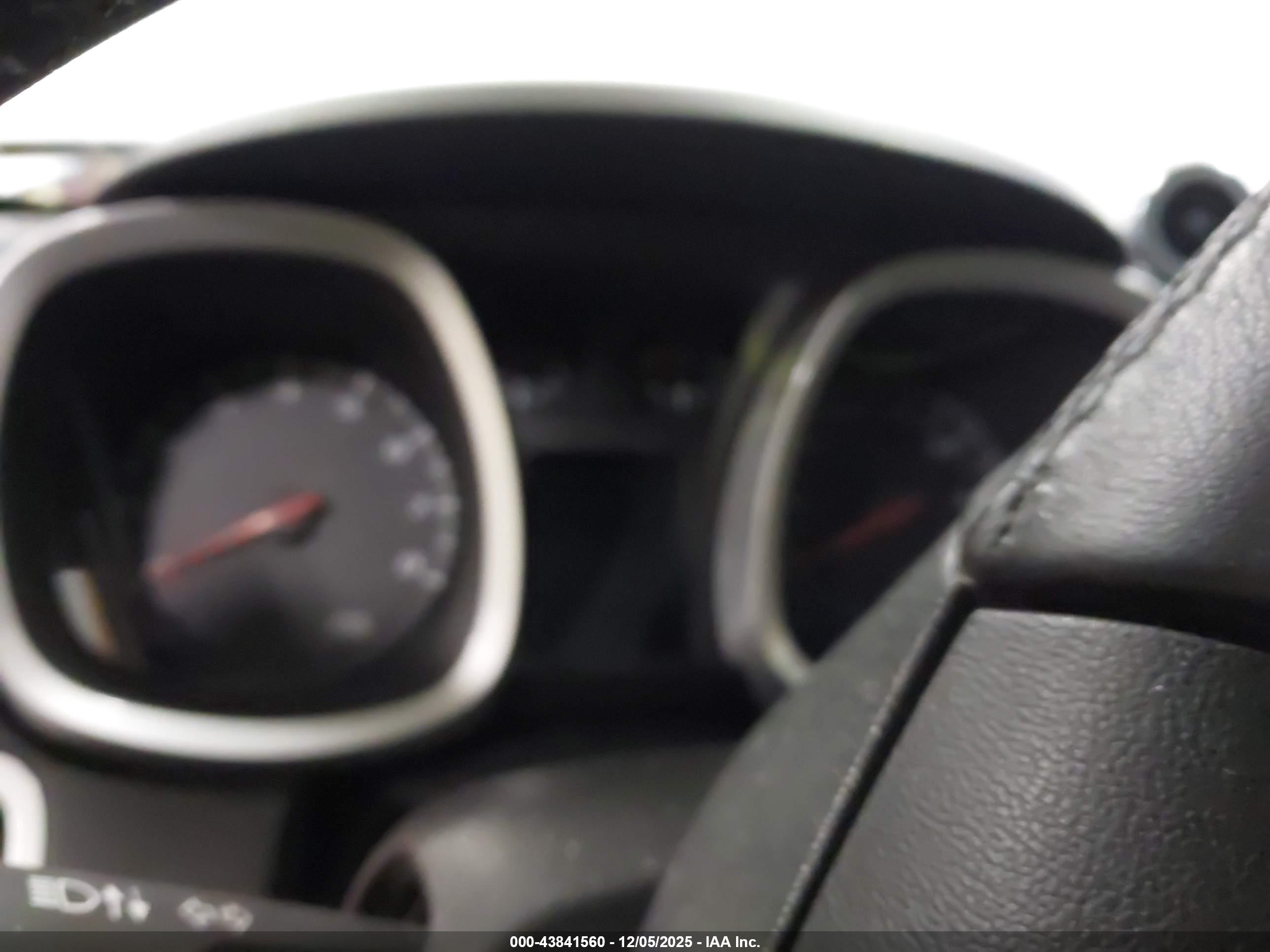 CHEVROLET EQUINOX image 7