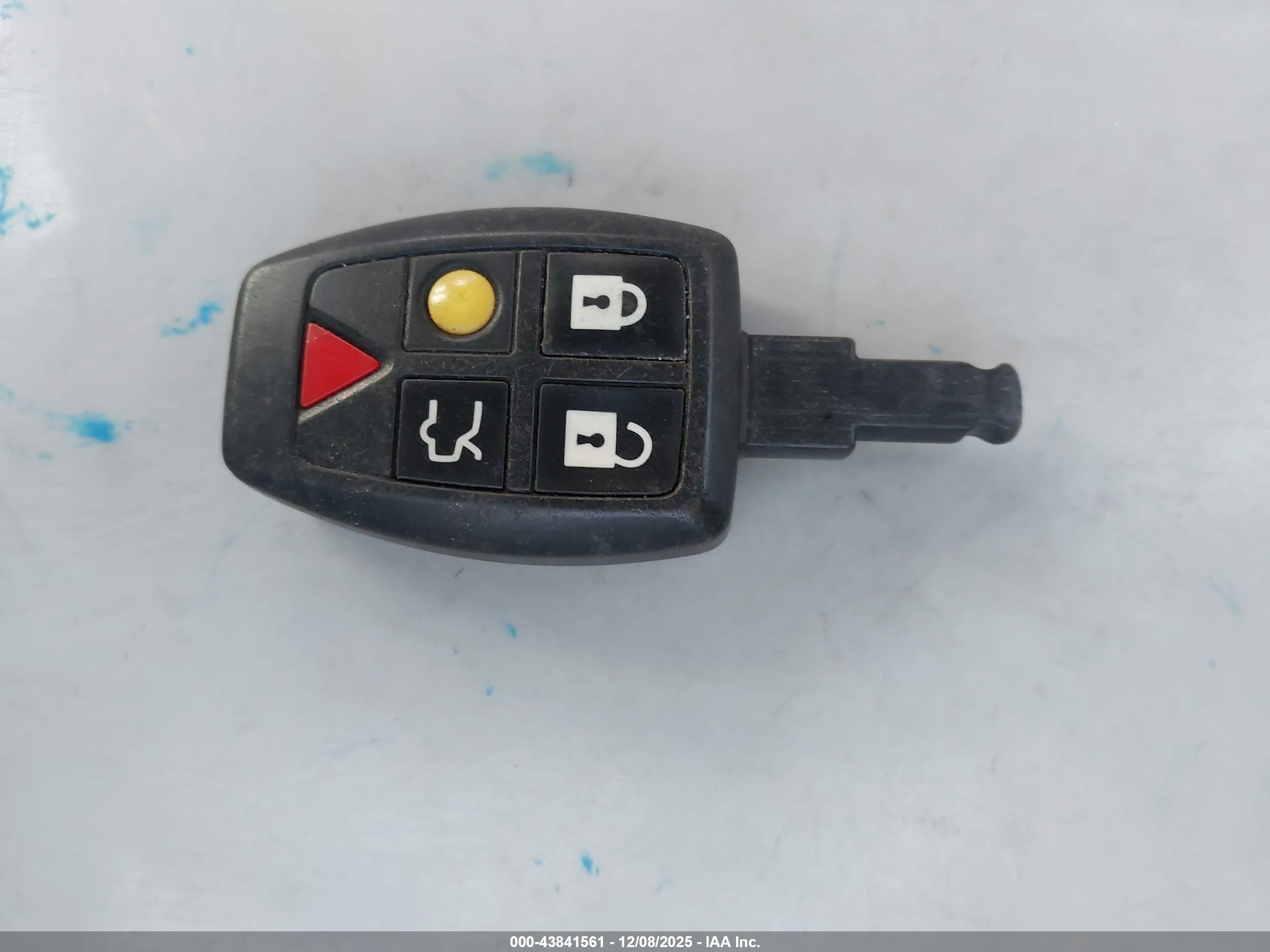 VOLVO S40 image 11