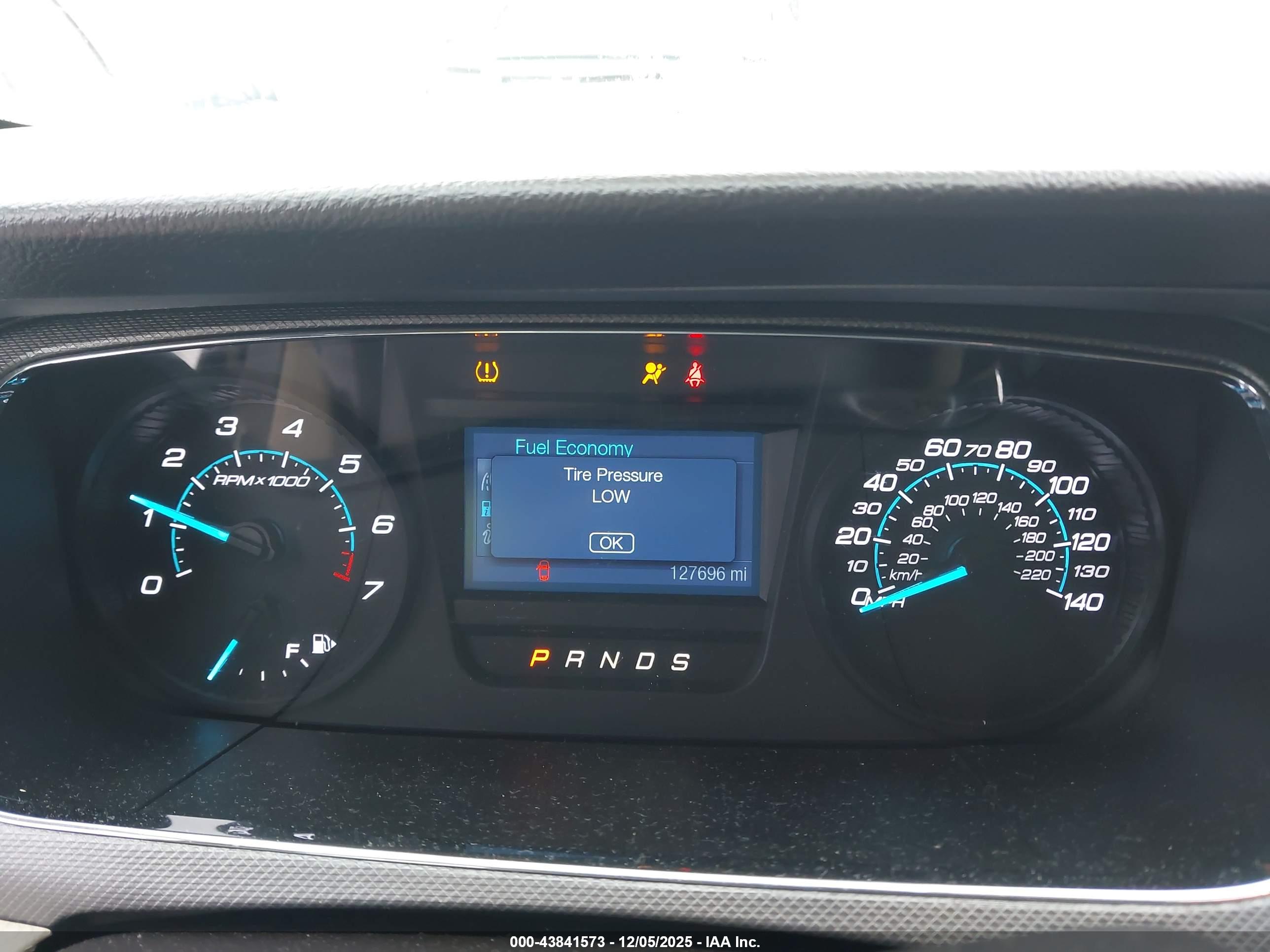 FORD TAURUS image 7