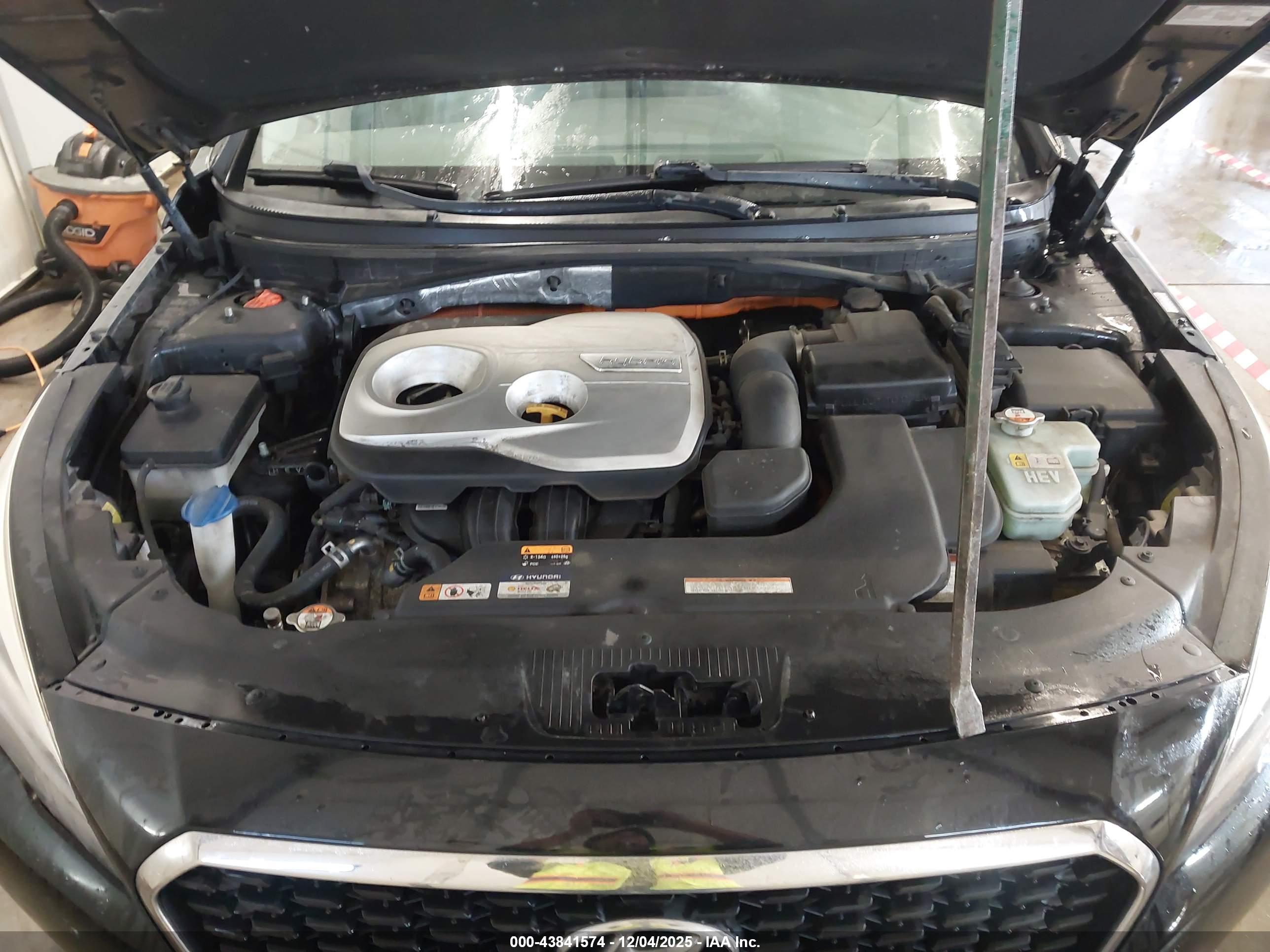 HYUNDAI SONATA image 10