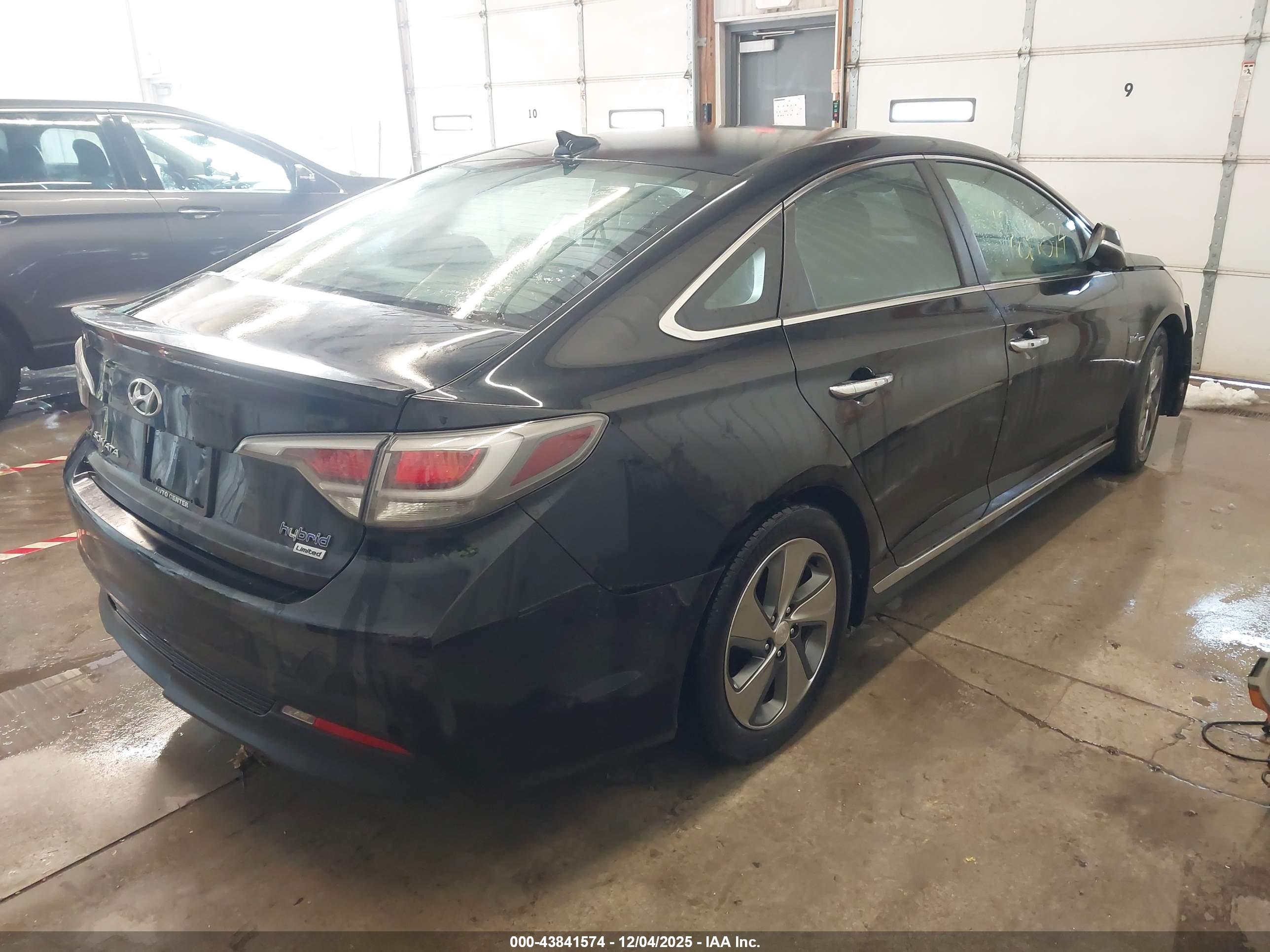 HYUNDAI SONATA image 4