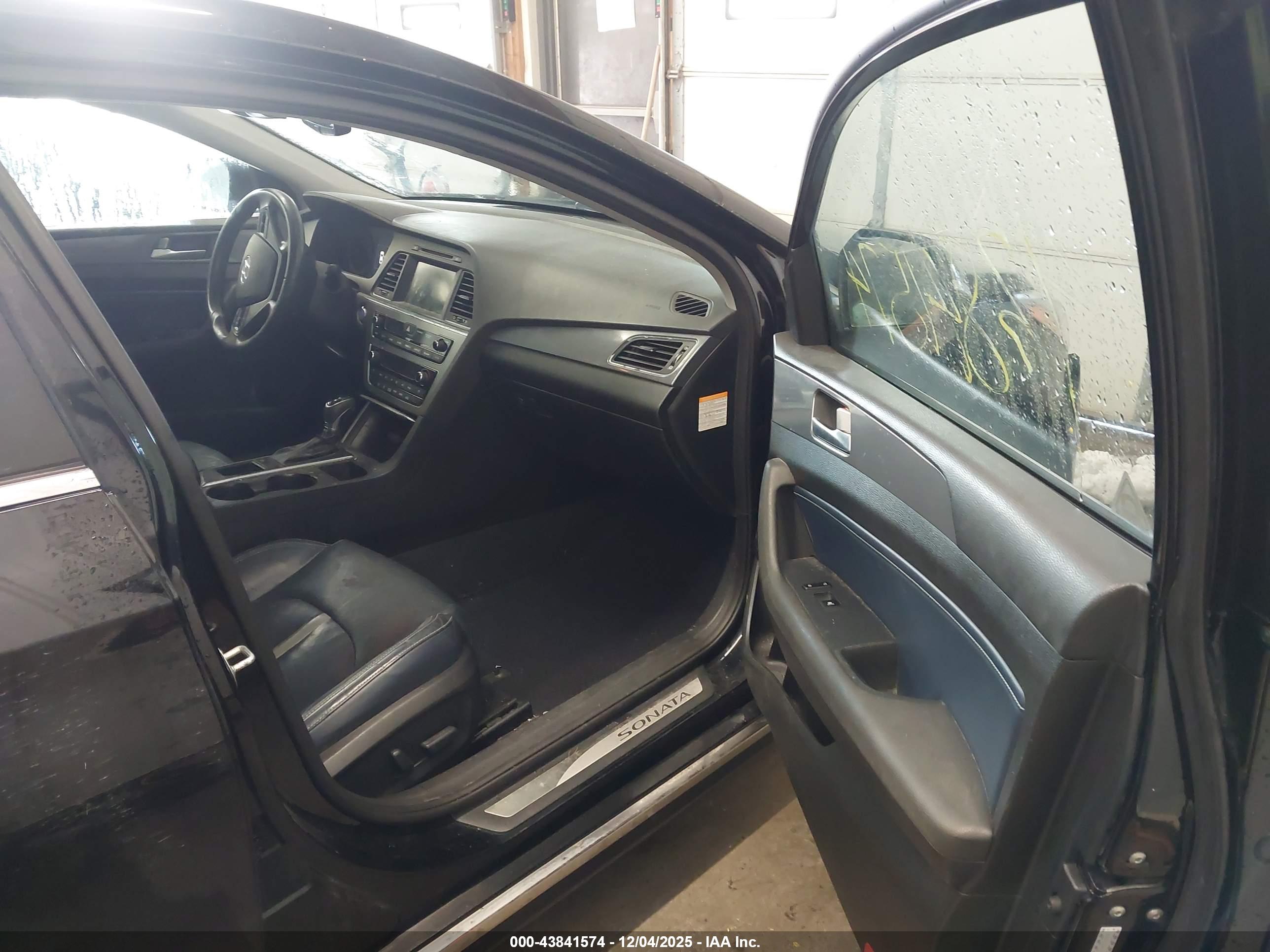 HYUNDAI SONATA image 5