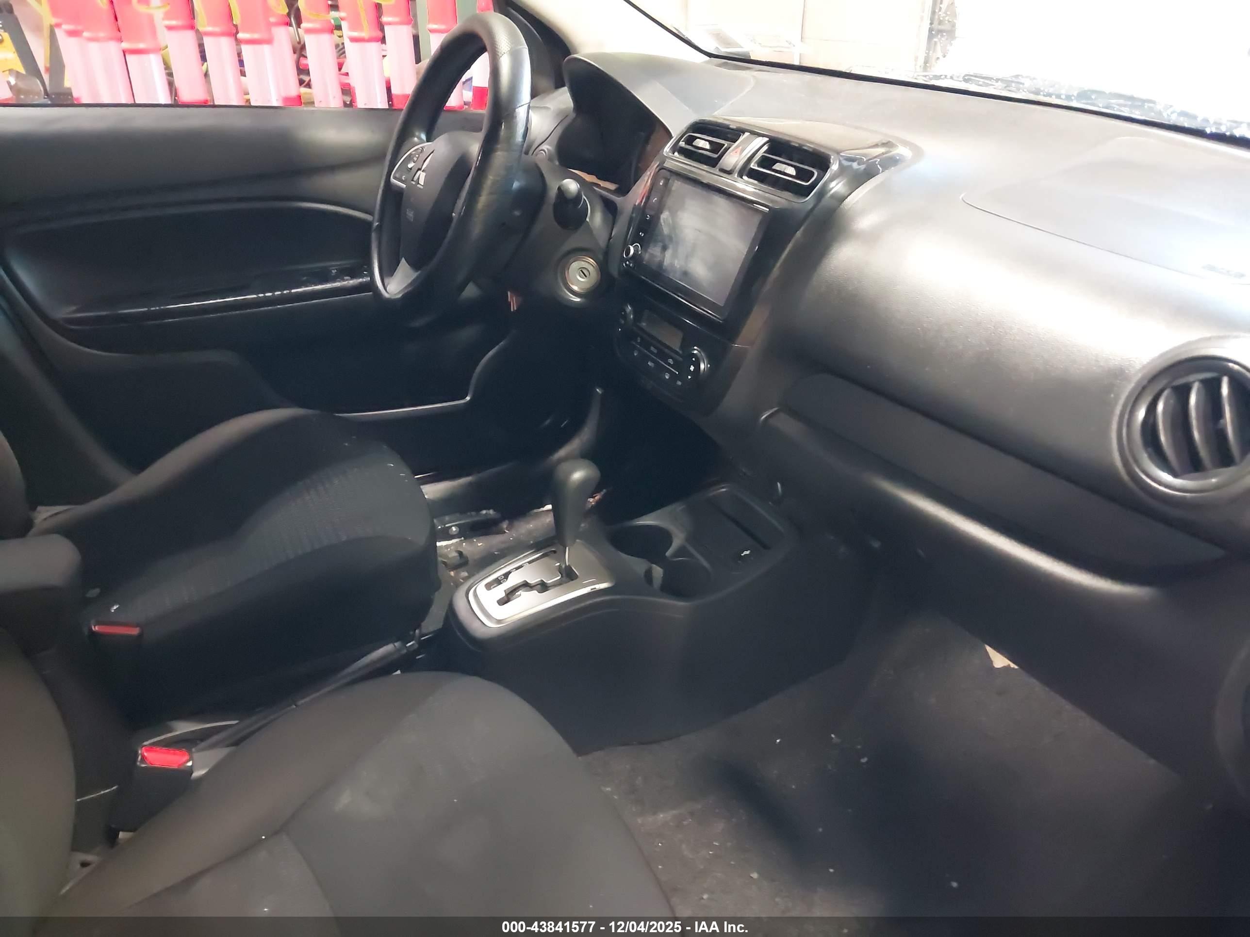 MITSUBISHI MIRAGE image 5