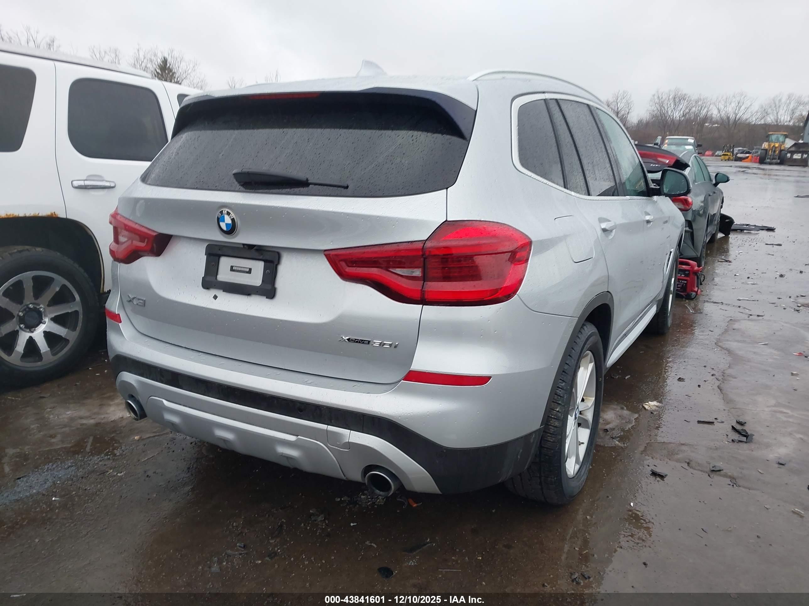 BMW X3 image 4