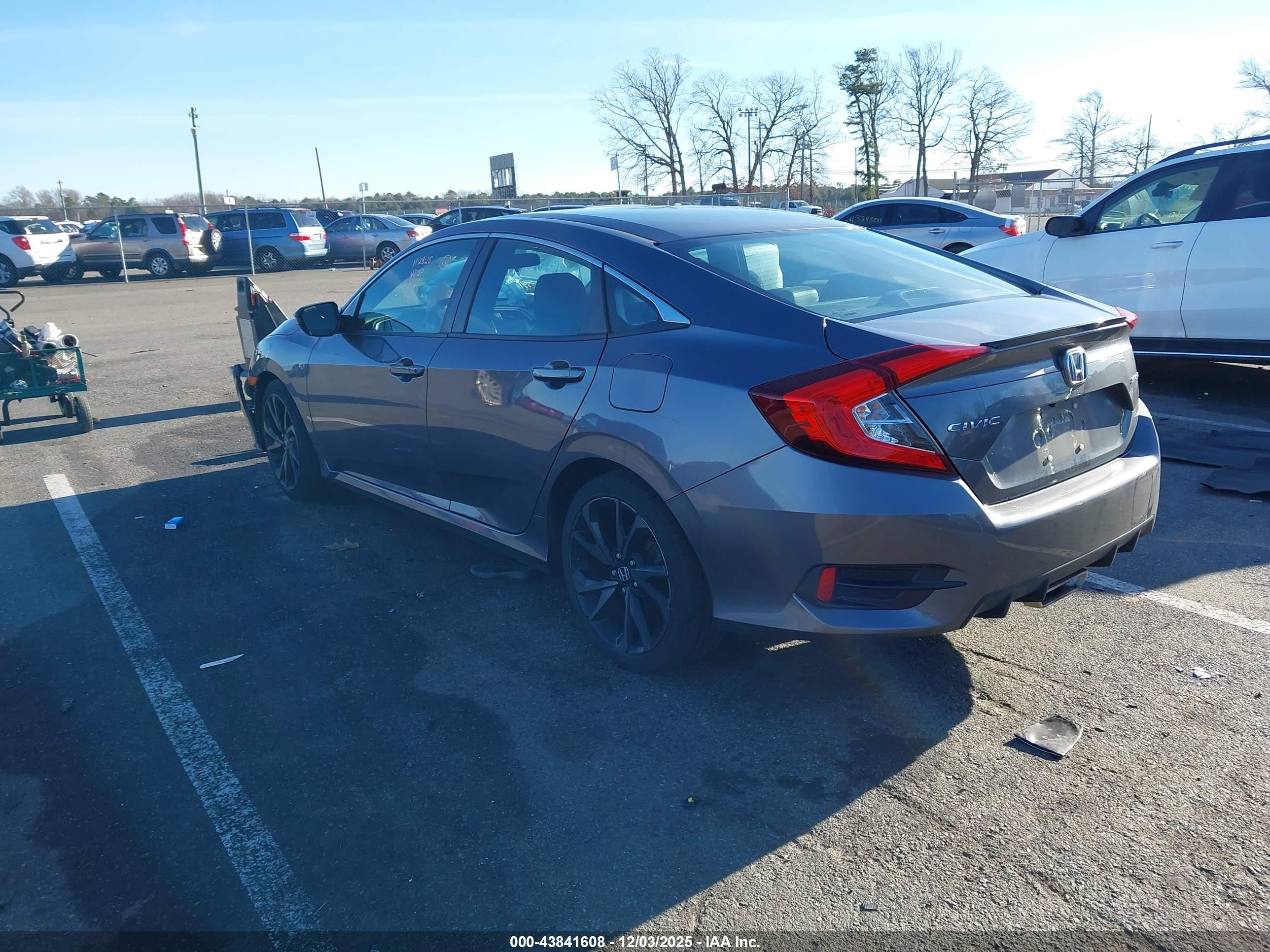 HONDA CIVIC image 3