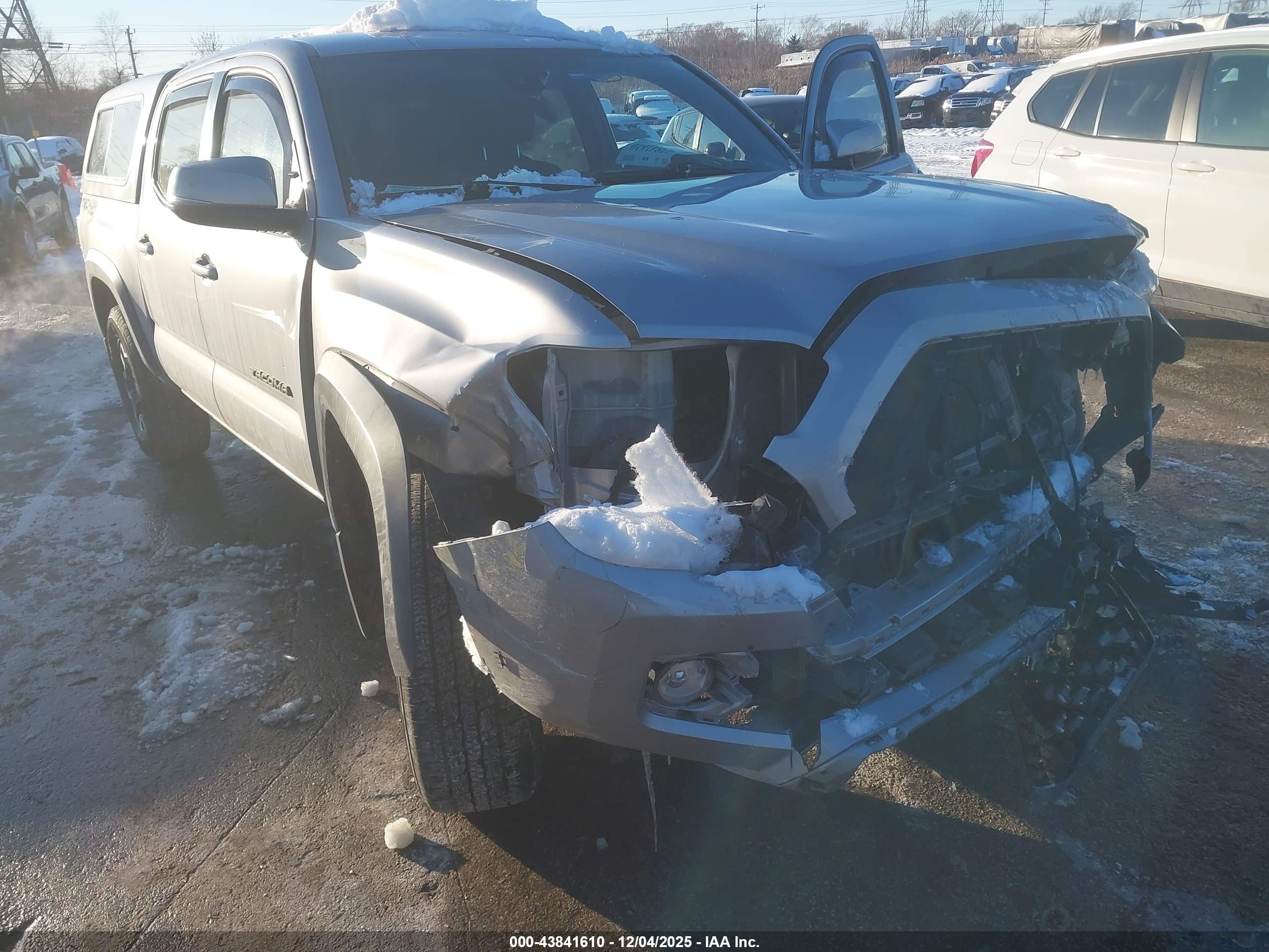 TOYOTA TACOMA image 6