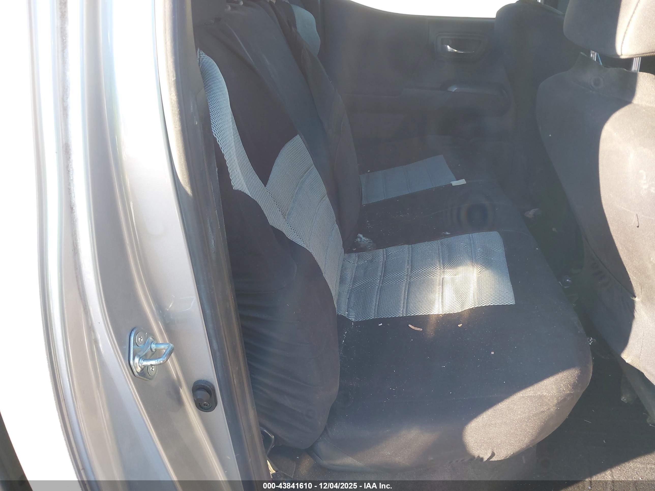 TOYOTA TACOMA image 8