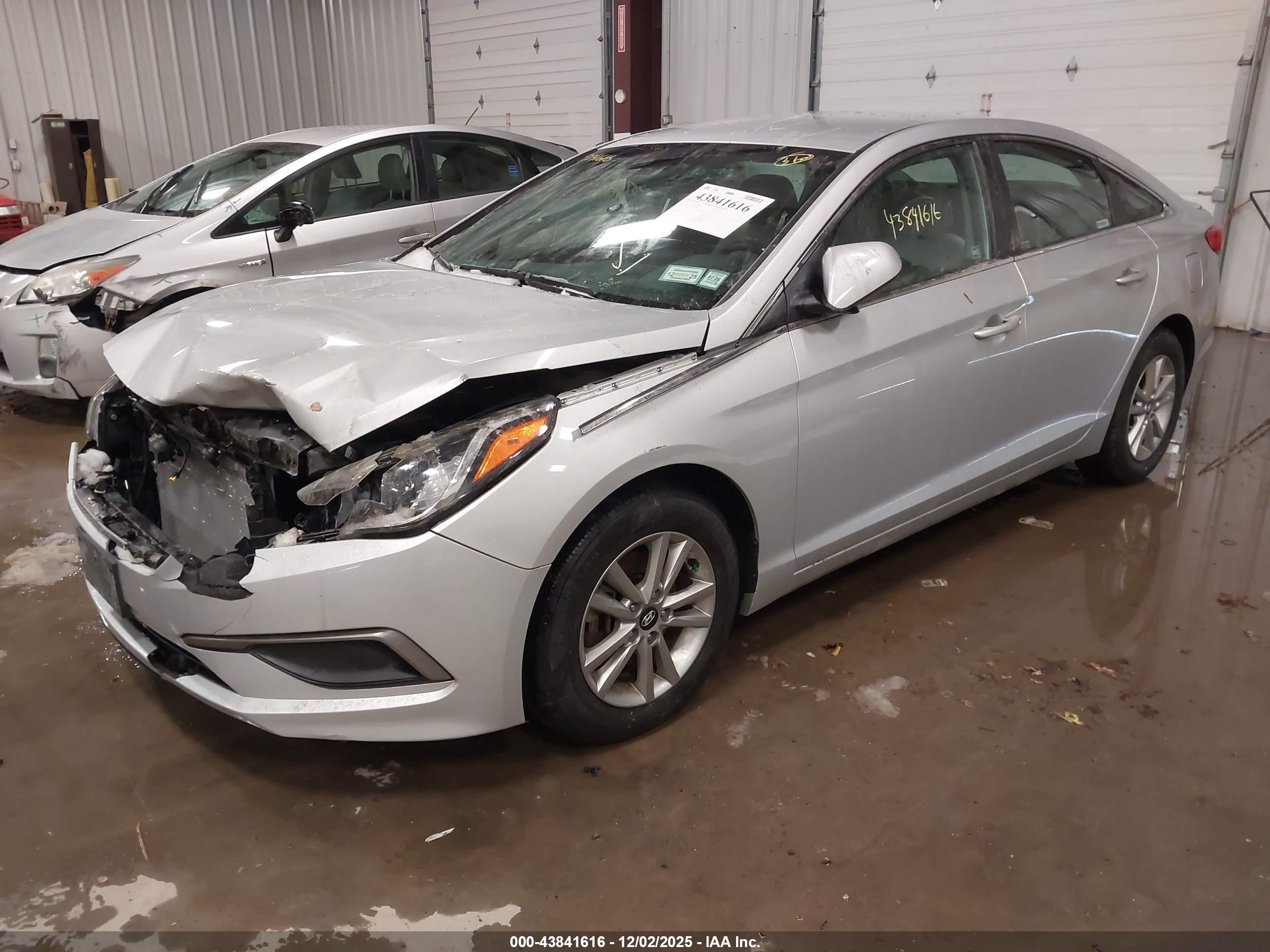 HYUNDAI SONATA image 2